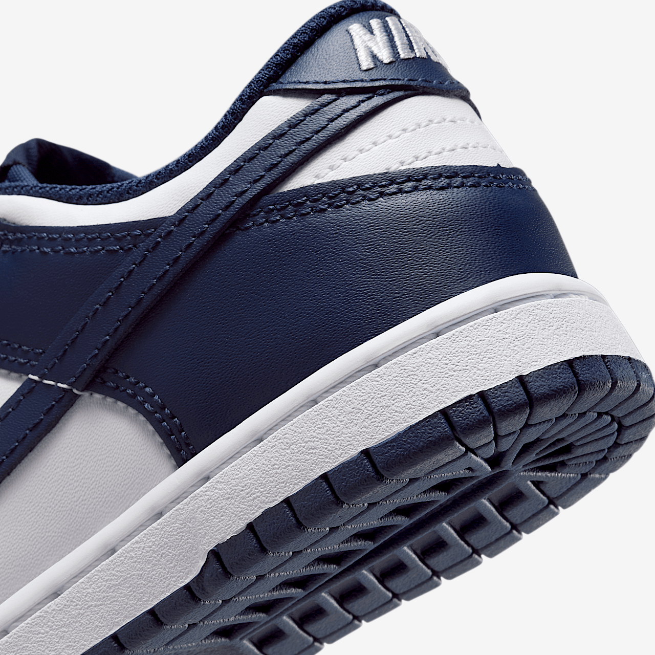 Nike Dunk Low sneaker Wit/Wit/Midnight Navy