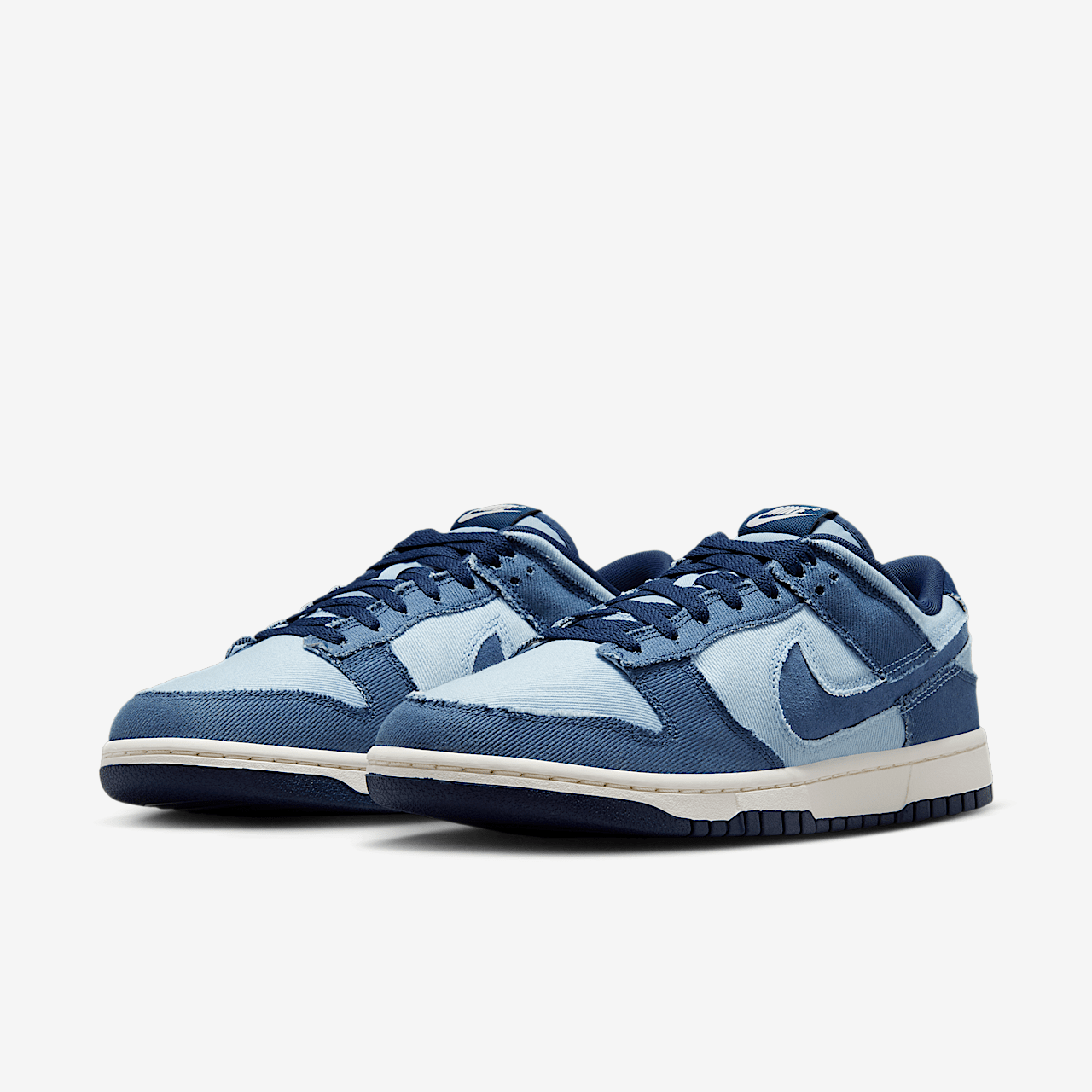 Nike Dunk Low sneaker Light Armory Blue/Diffused Blue/Pale Ivory/Midnight Navy