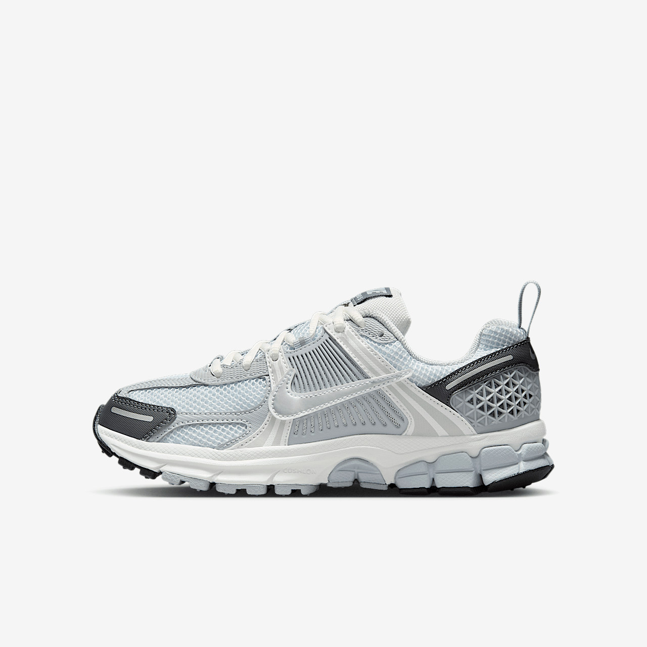 Nike Vomero sneaker Pure Platinum/Summit White/Dark Grey/Metallic Silver