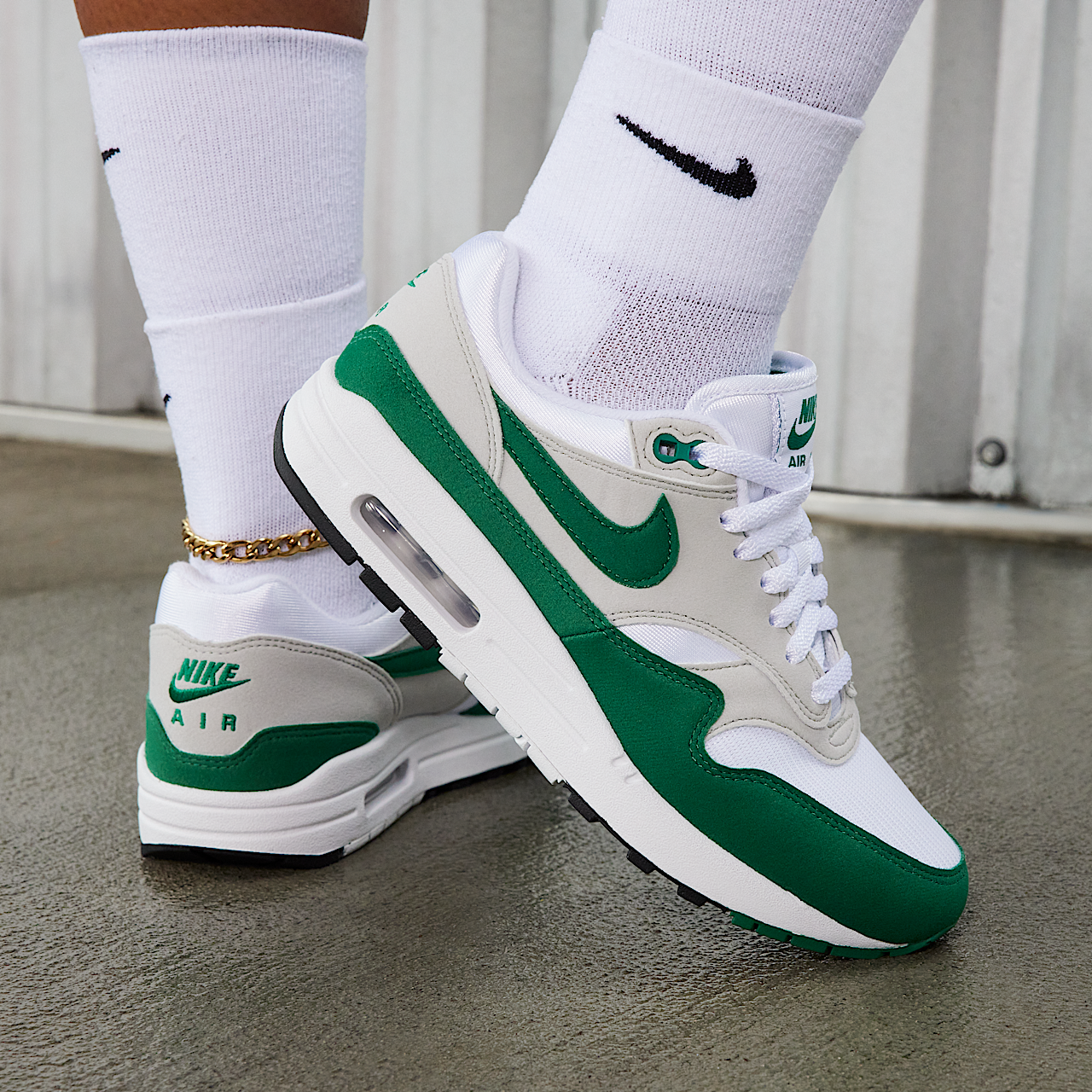 Nike Air Max 1 sneaker Neutral Grey/Wit/Zwart/Malachite