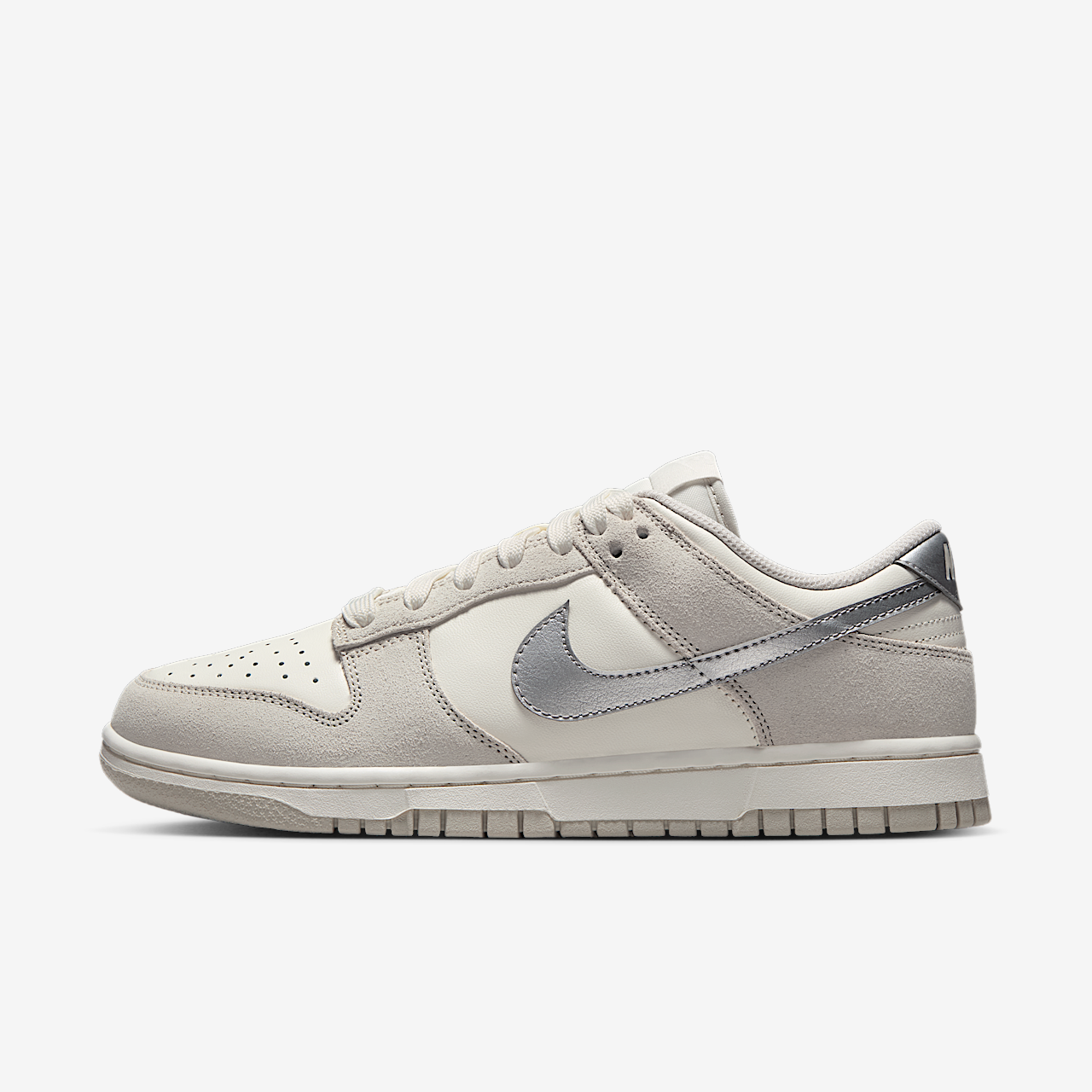 Nike Dunk Low sneaker Sail/Light Bone/Metallic Silver