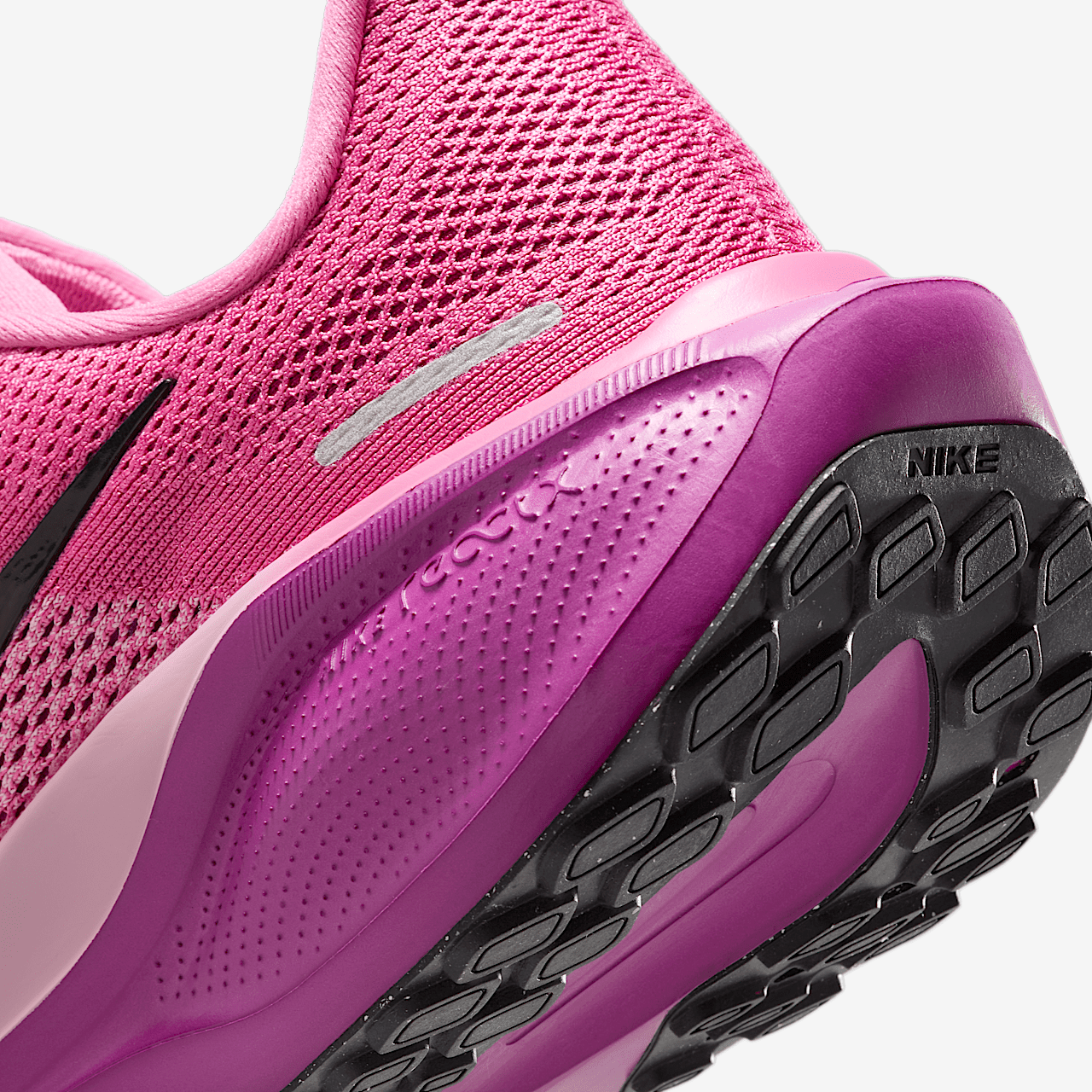 Nike Pegasus sneaker Cosmic Fuchsia/Red Plum/Elemental Pink/Off Noir