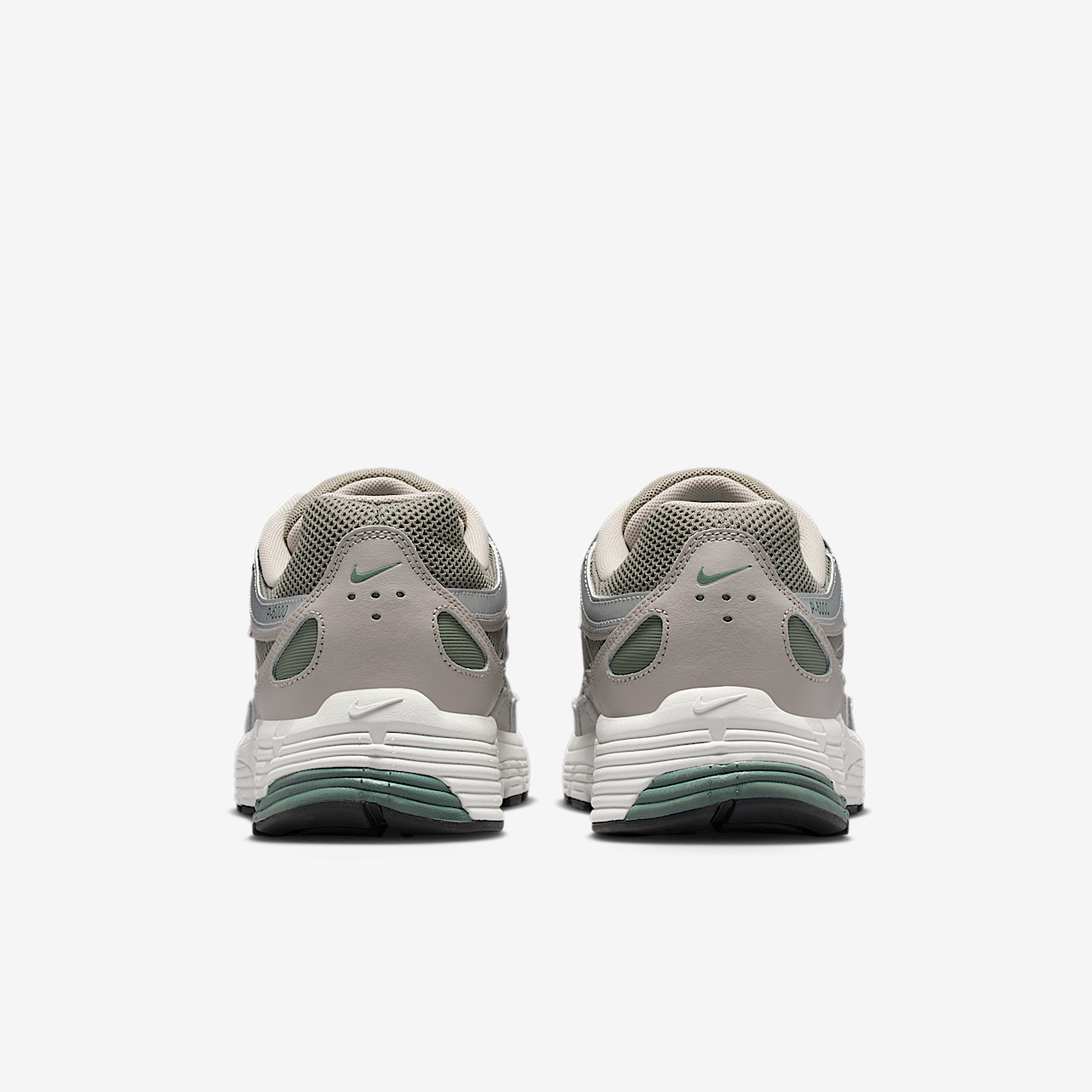 Nike P-6000 sneaker Cream II/Anthracite/Metallic Silver/Clay Green