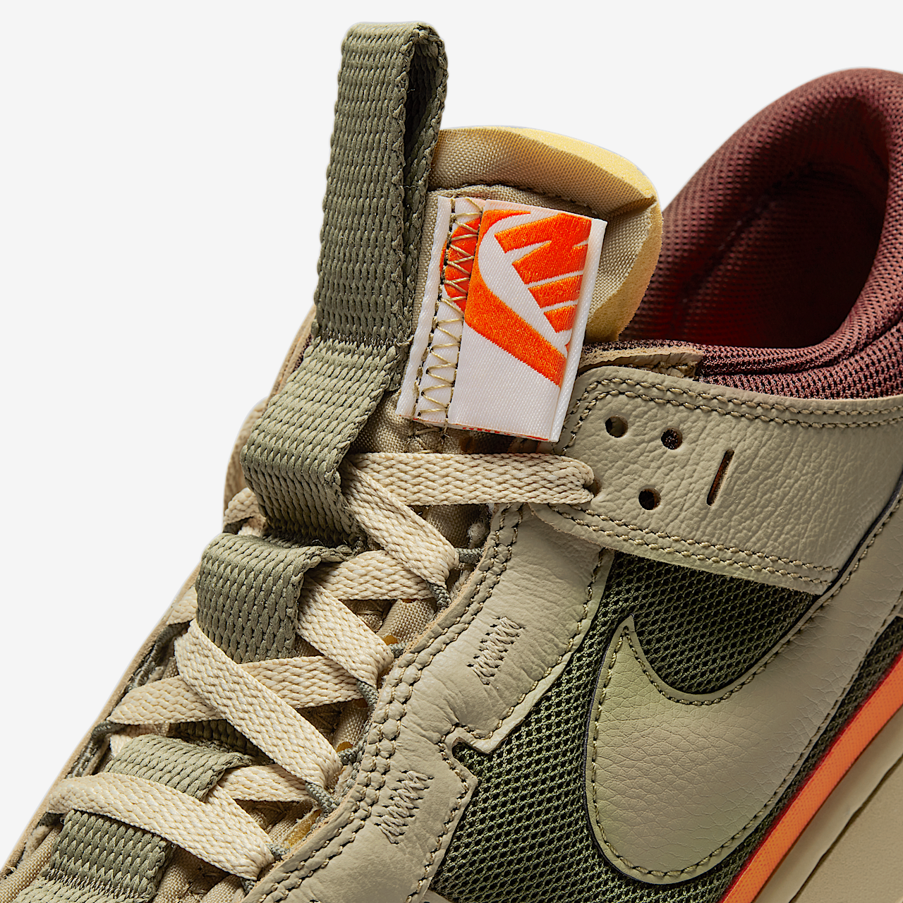 Nike Dunk sneaker Medium Olive/Earth/Safety Orange/Neutral Olive