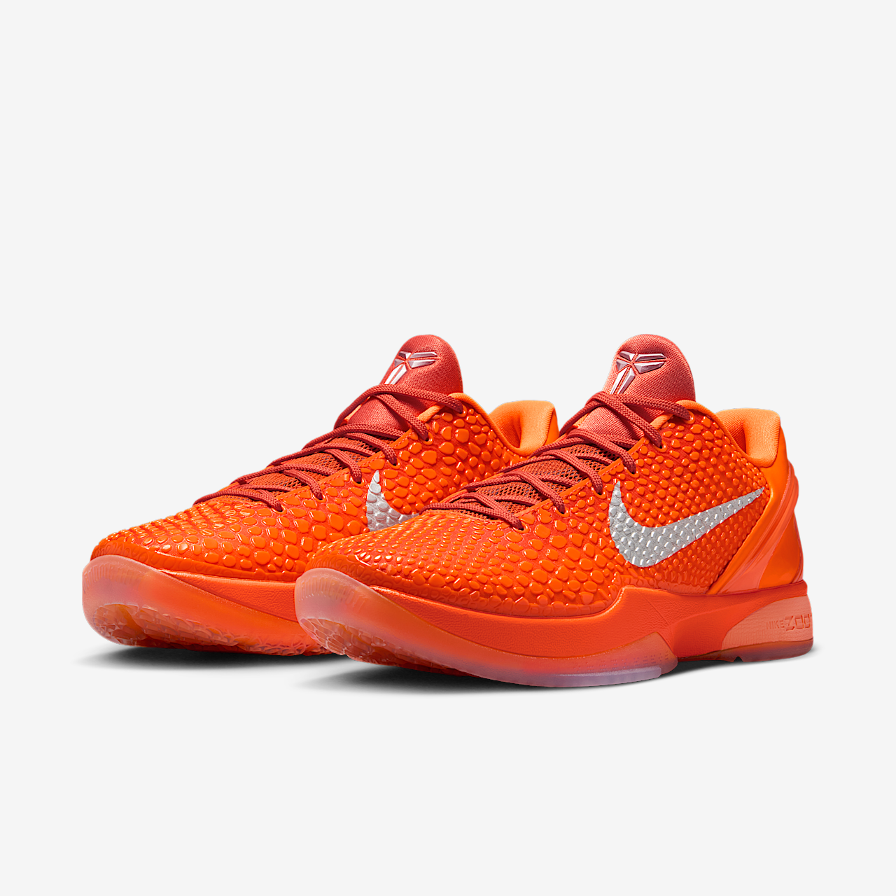 Nike Kobe sneaker Total Orange/Cosmic Clay/Metallic Silver