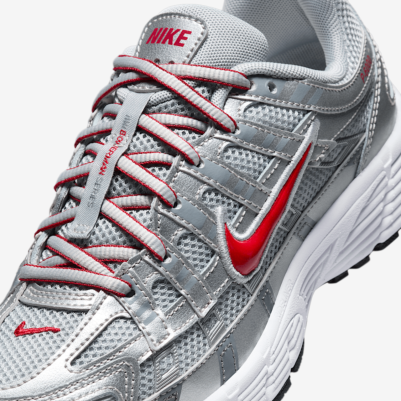 Nike P-6000 sneaker Metallic Silver/Flat Silver/Cool Grey/Gym Red