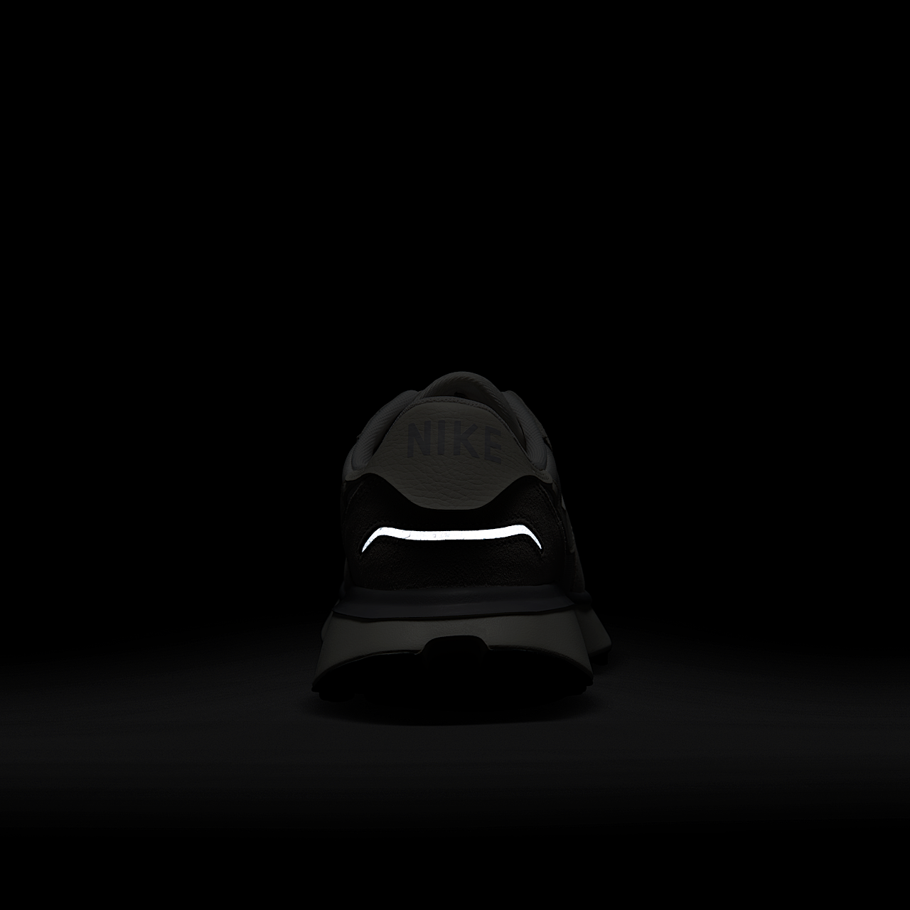 Nike Phoenix Waffle sneaker Platinum Tint/Summit White/Sail/Pale Ivory