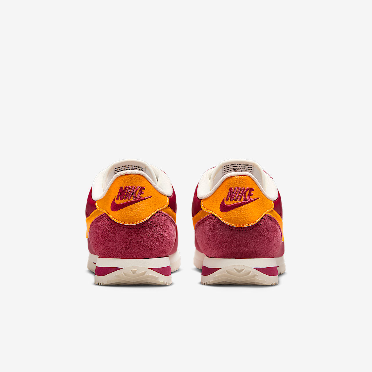Nike Cortez sneaker Noble Red/Sail/Sundial