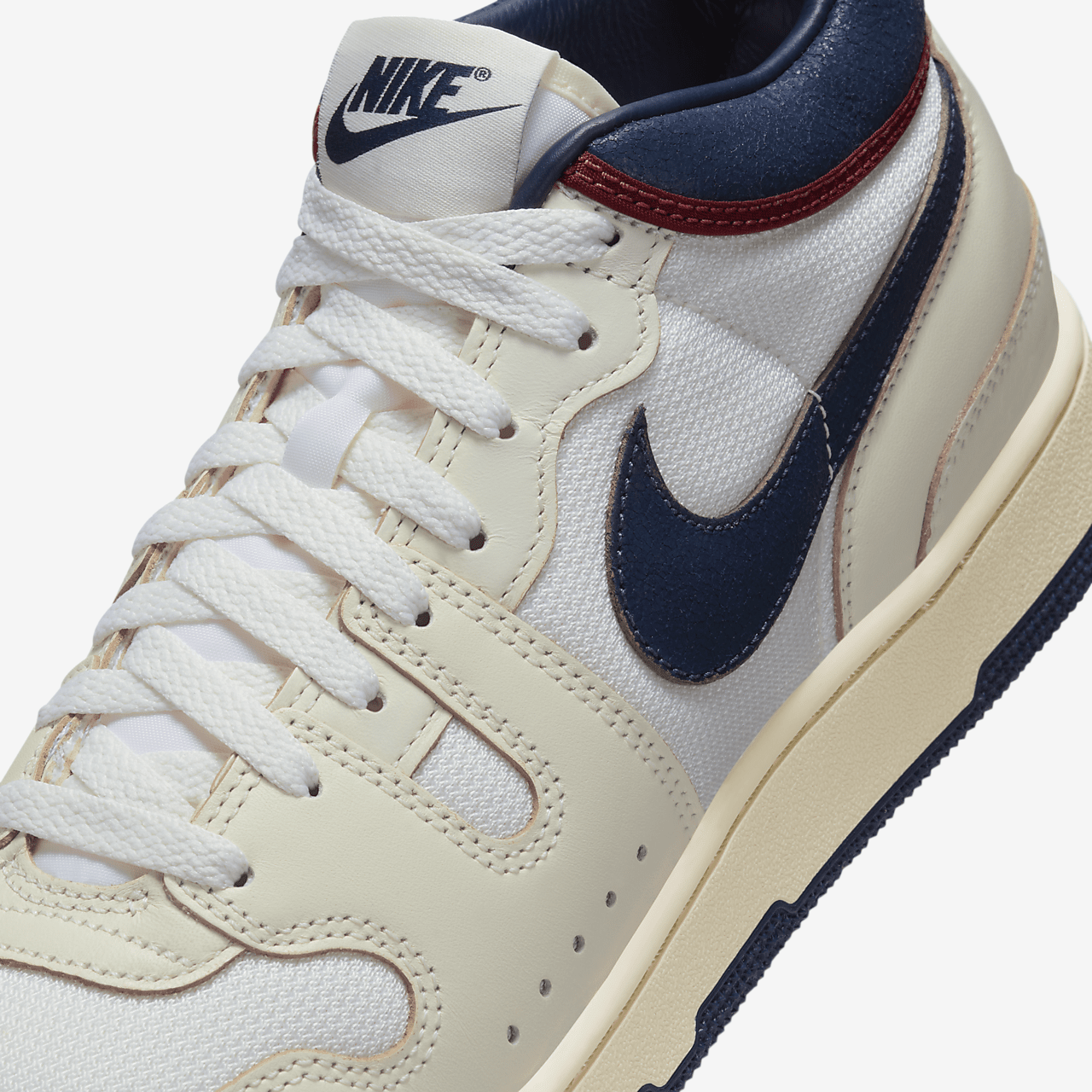 Nike  sneaker Sail/Coconut Milk/Pale Vanilla/Midnight Navy