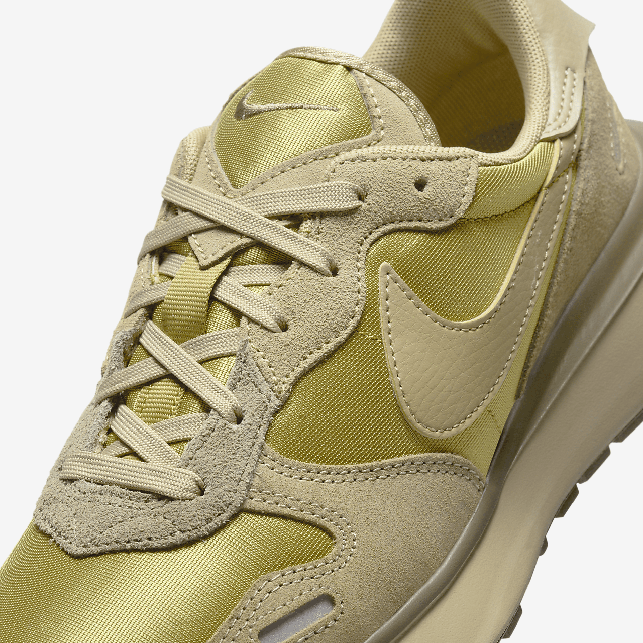 Nike Phoenix Waffle sneaker Pacific Moss/Neutral Olive/Metallic Silver/Medium Olive