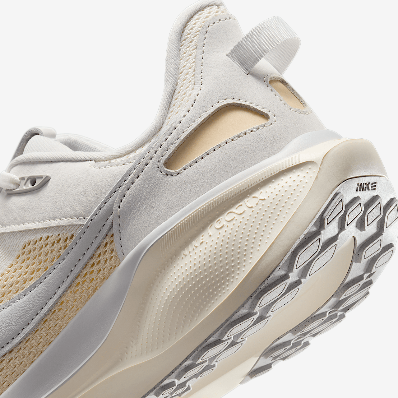 Nike Pegasus sneaker Ivory/Coconut Milk/Vast Grey