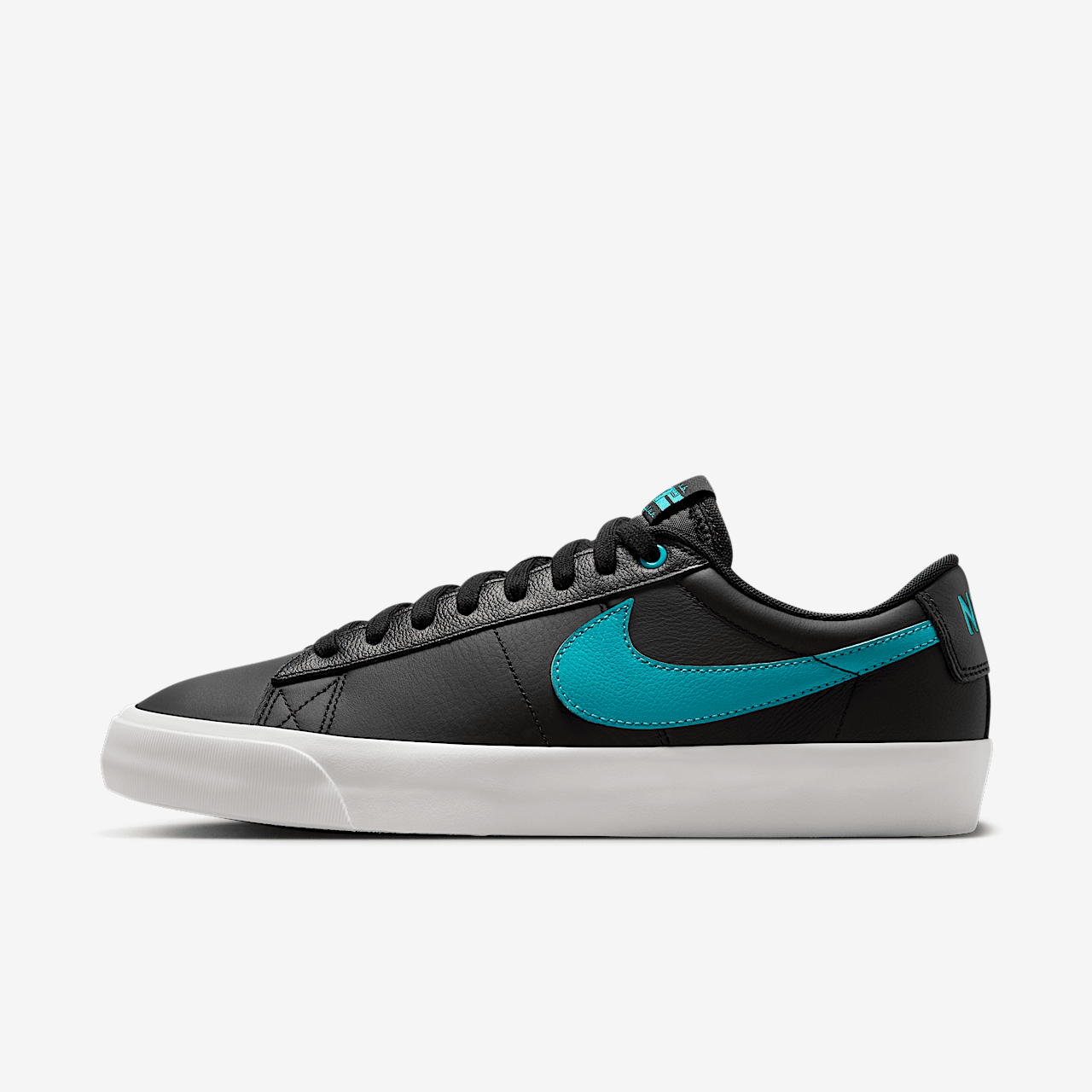 Nike Blazer sneaker Zwart/Zwart/Summit White/Dusty Cactus
