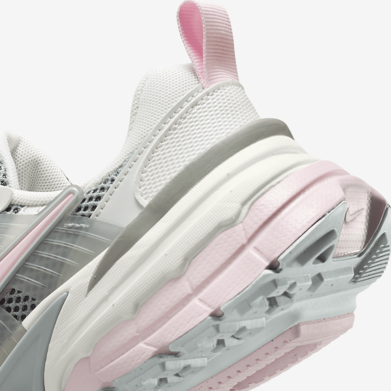 Nike  sneaker Light Pumice/Photon Dust/Metallic Summit White/Pink Foam