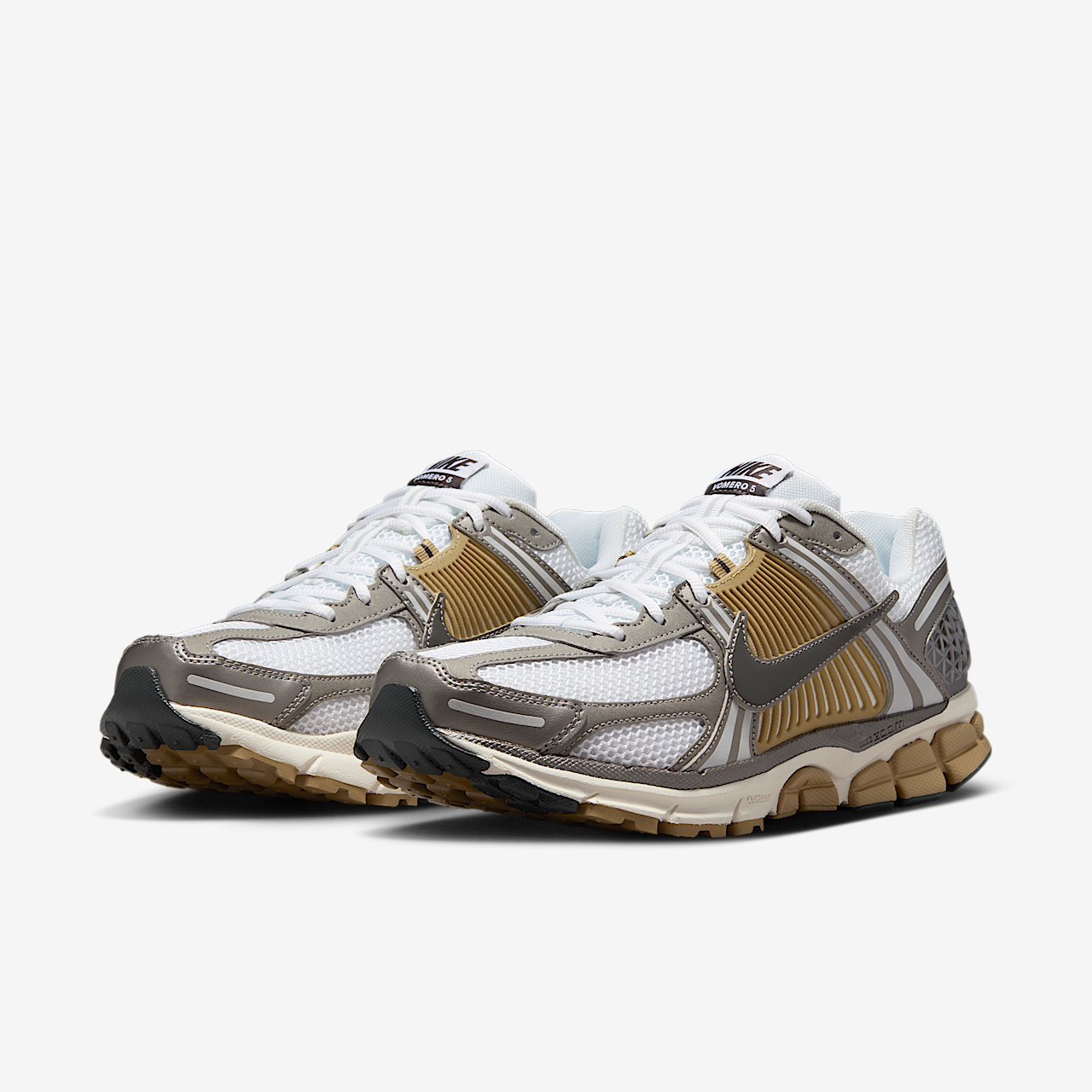 Nike Vomero sneaker Metallic Pewter/Parachute Beige/Wit/Medium Ash