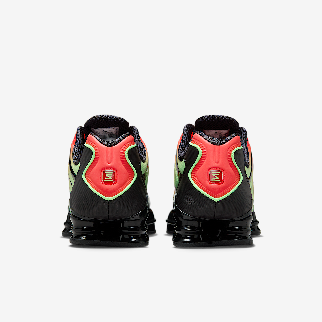 Nike Nike Shox sneaker Light Crimson/Green Strike/Zwart/Zwart