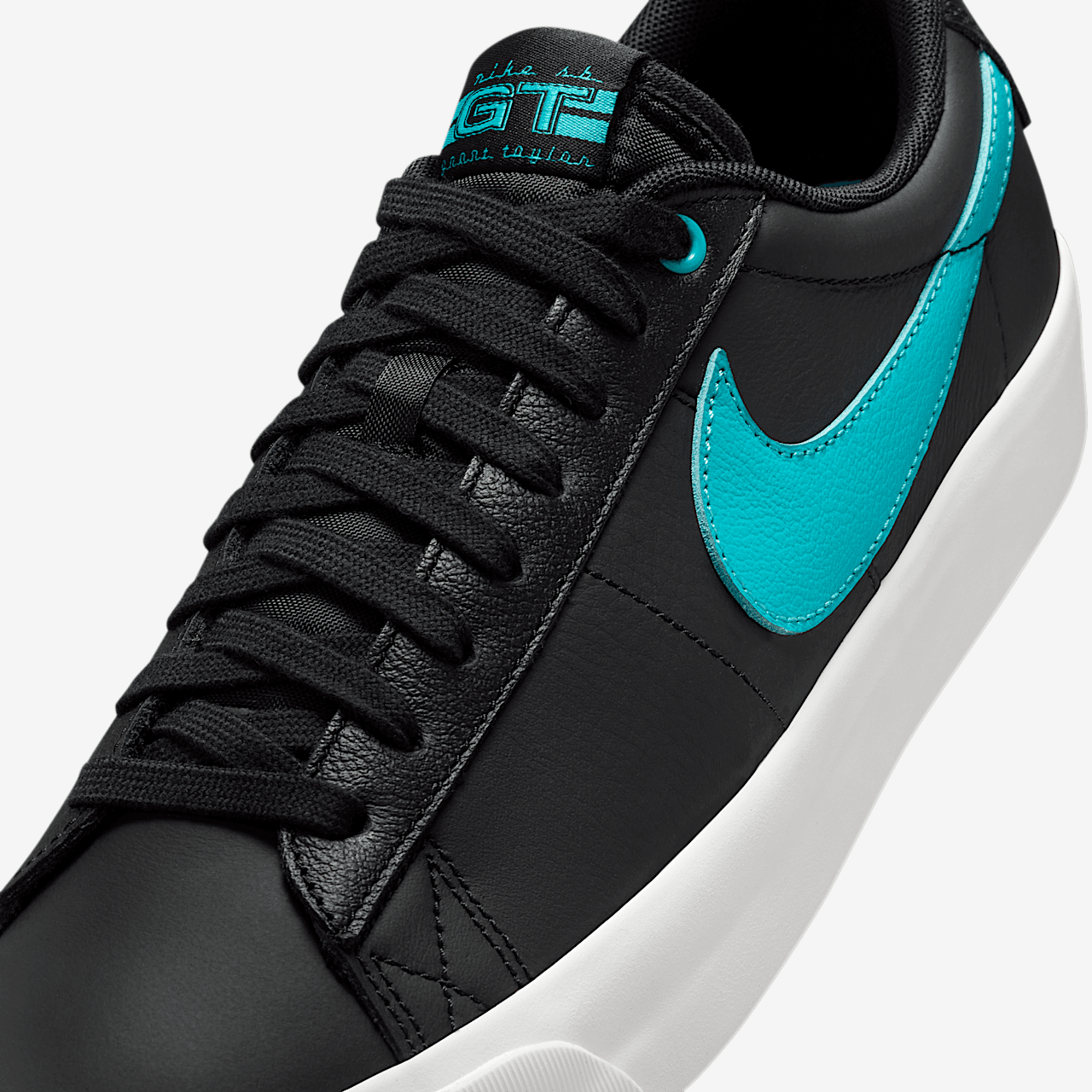 Nike Blazer sneaker Zwart/Zwart/Summit White/Dusty Cactus