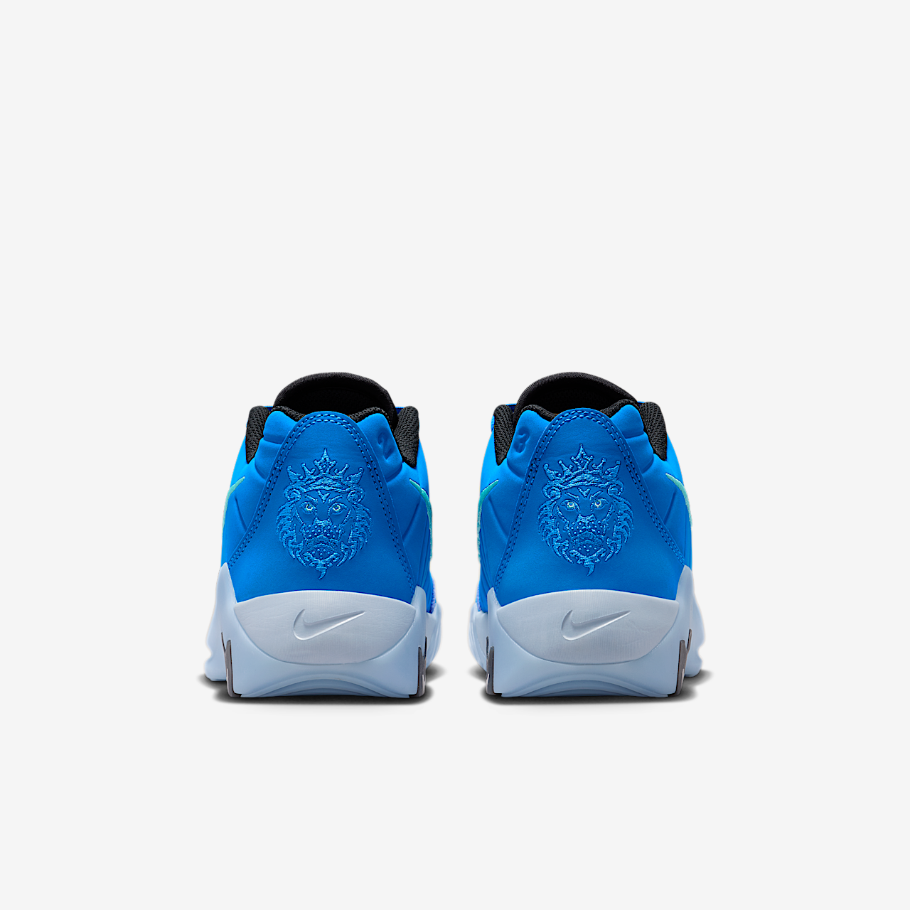 Nike LeBron sneaker Photo Blue/Light Armory Blue/Bleached Turquoise/Zwart