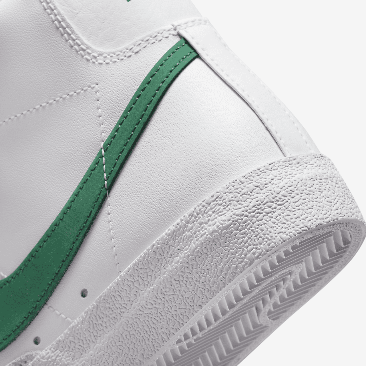 Nike Blazer sneaker Wit/Wit/Peach/Malachite