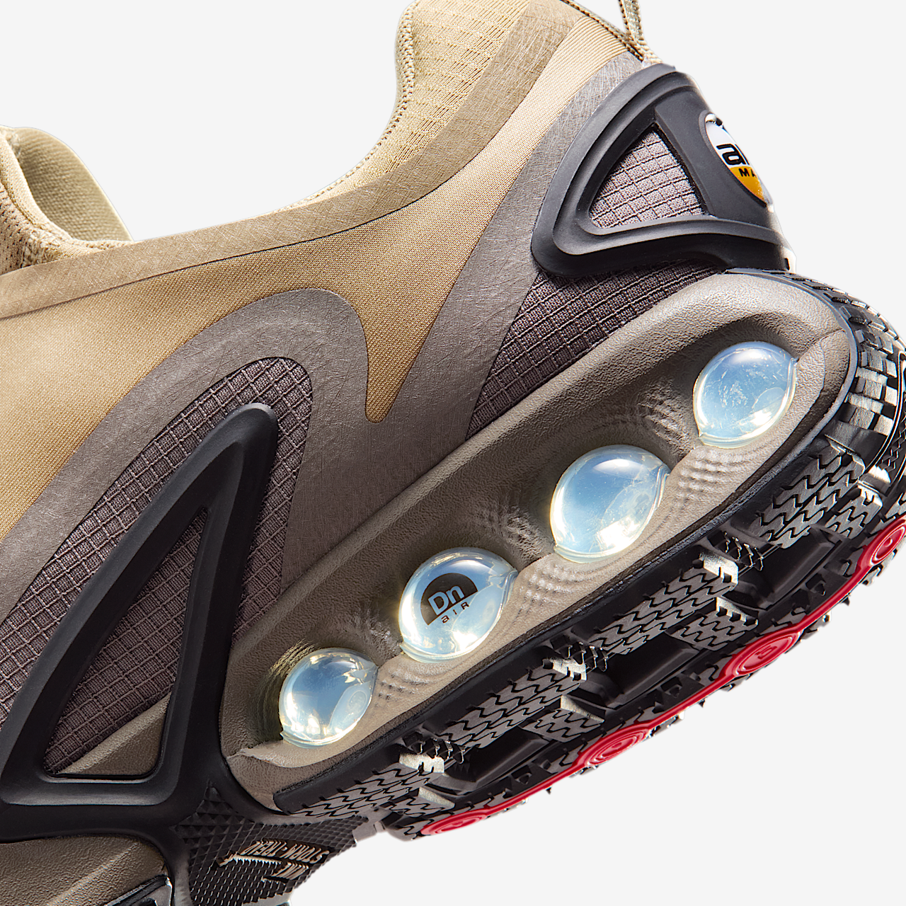 Nike Air Max DN sneaker Parachute Beige/Olive Grey/Zwart/Metallic Silver