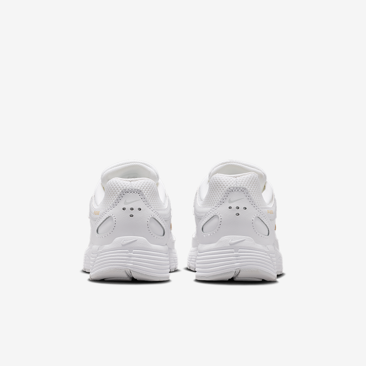 Nike P-6000 sneaker Wit/Pure Platinum/Metallic Gold