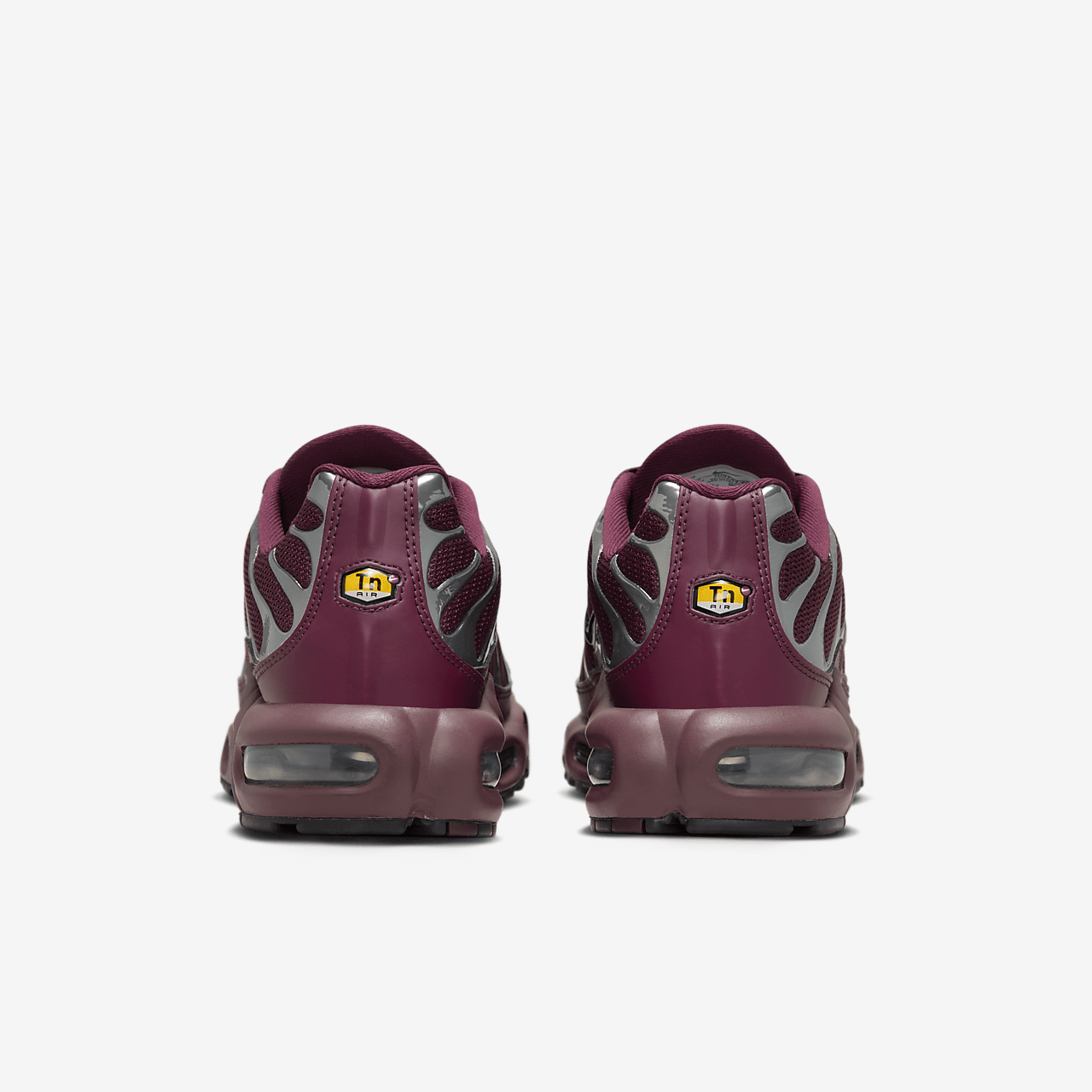 Nike Air Max Plus sneaker Night Maroon/Dark Team Red/Metallic Silver/Zwart