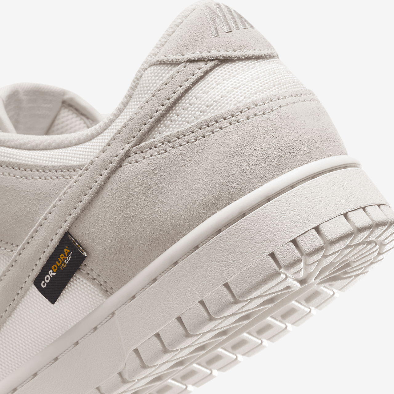 Nike Dunk Low sneaker Light Orewood Brown/Phantom/Light Iron Ore/Light Orewood Brown