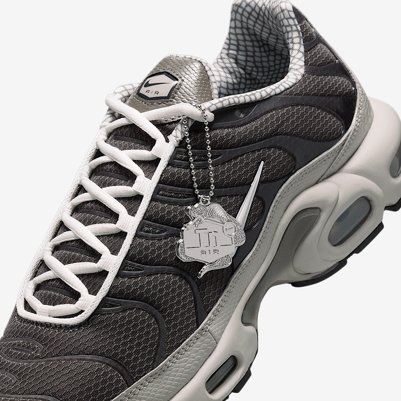 Nike Air Max Plus sneaker Cave Stone/Summit White/Metallic Pewter/Vast Grey