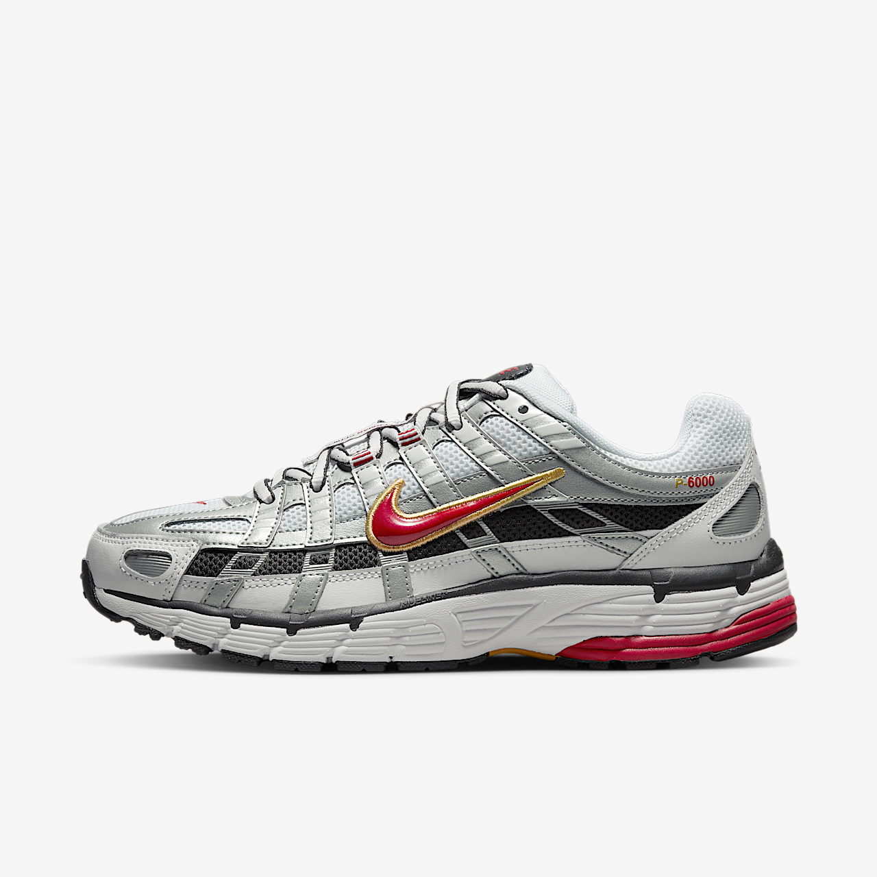 Nike P-6000 sneaker Wit/Metallic Platinum/Dark Charcoal/Varsity Red