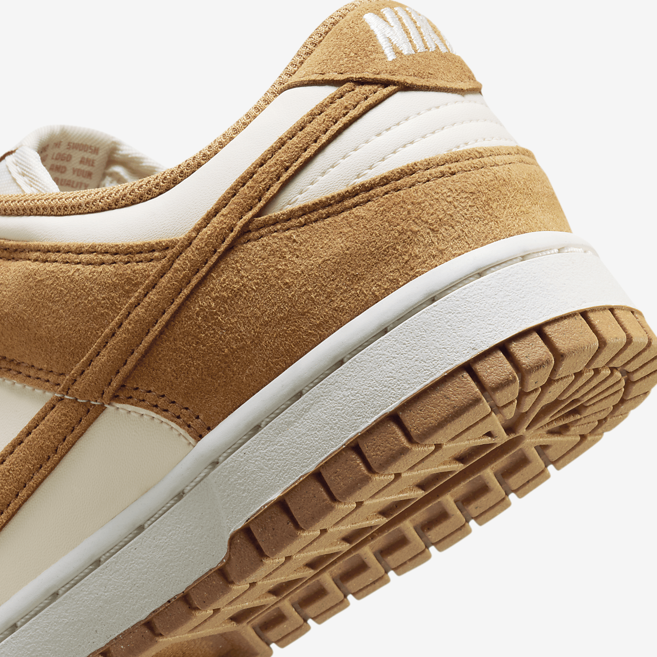 Nike Dunk Low sneaker Coconut Milk/Sail/Flax