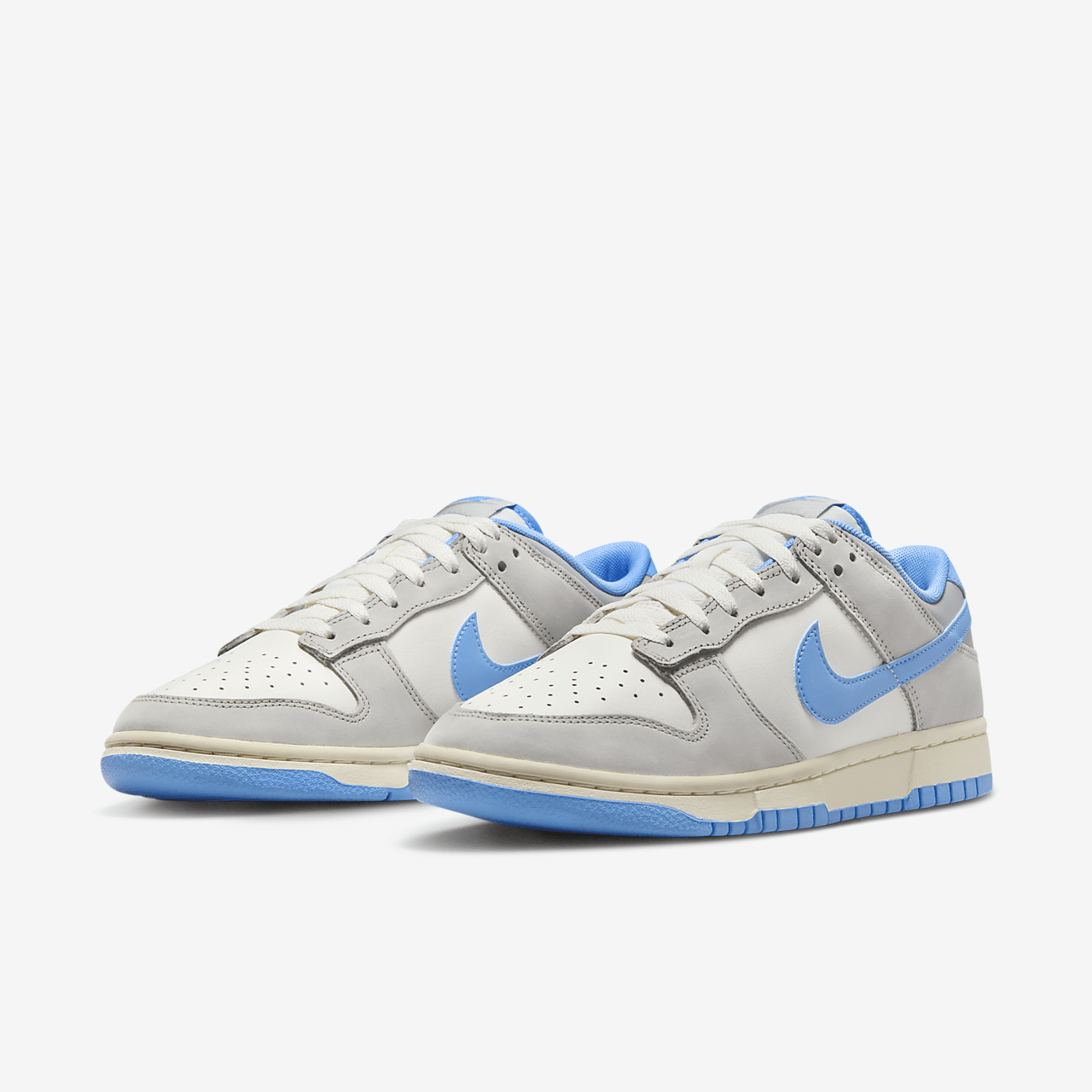 Nike Dunk Low sneaker Sail/Light Iron Ore/Light Smoke Grey/University Blue