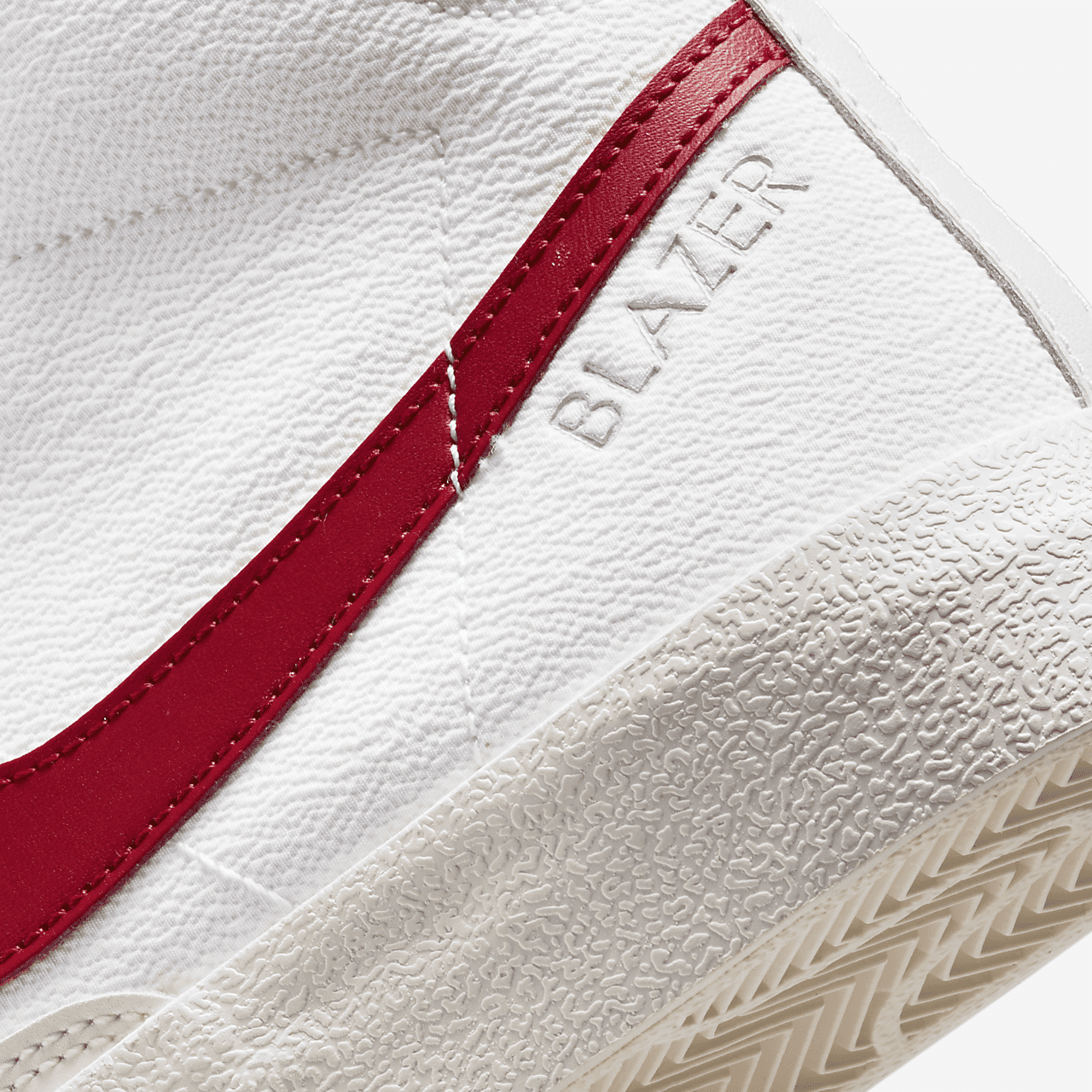 Nike Blazer sneaker Wit/Light Smoke Grey/Phantom/Gym Red