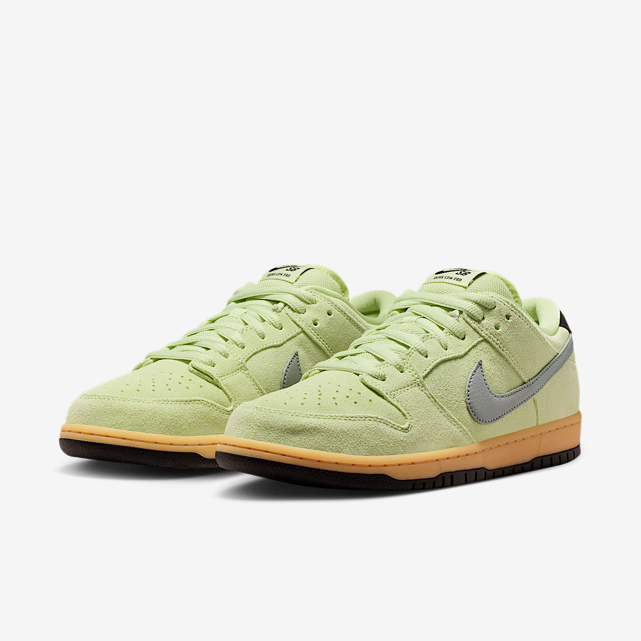 Nike Dunk Low sneaker Pistachio Frost/Zwart/Gum Yellow/Wolf Grey