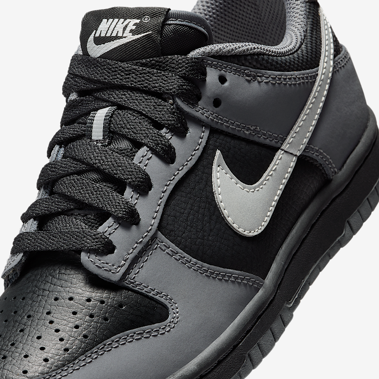 Nike Dunk Low sneaker Zwart/Anthracite/Photon Dust/Reflect Silver