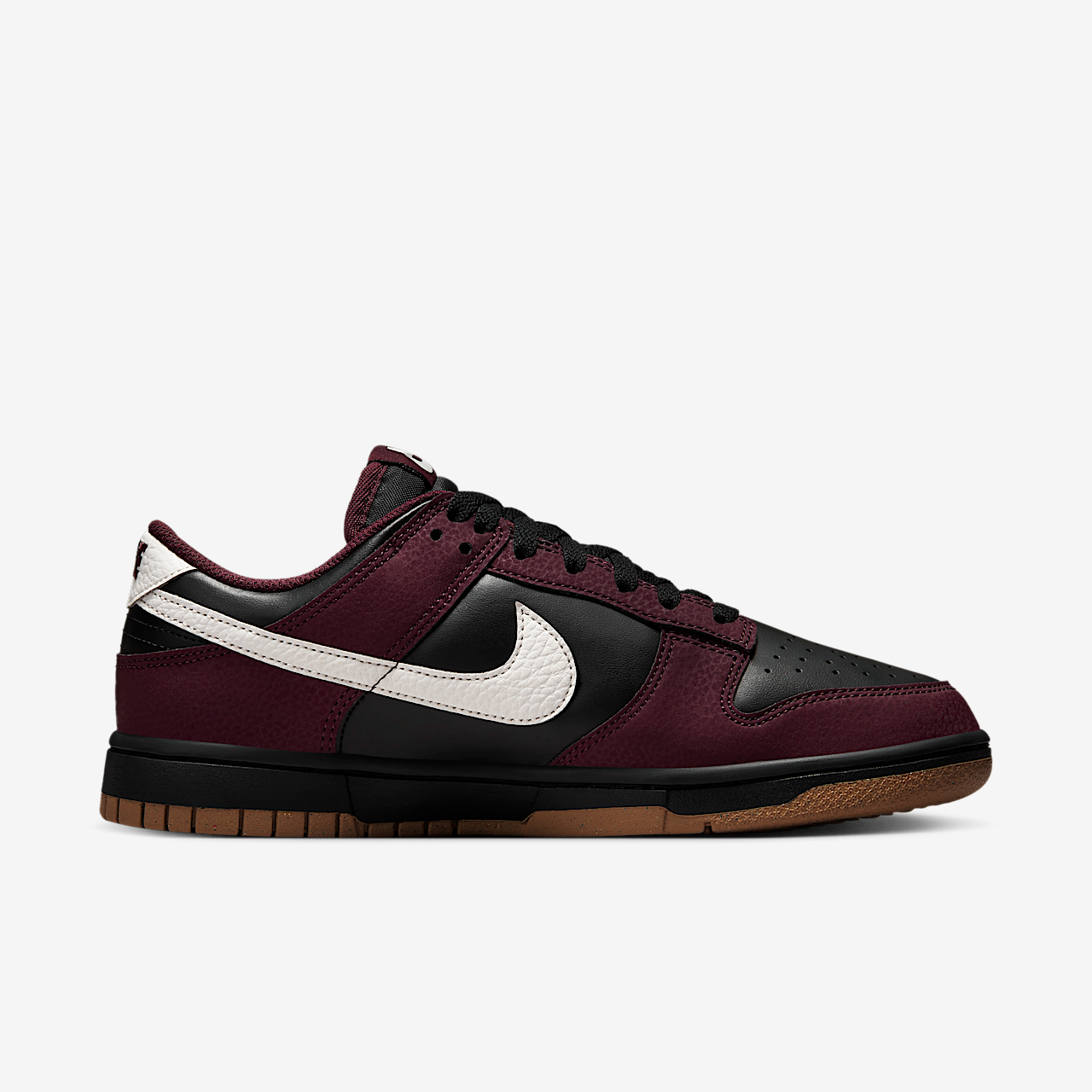 Nike Dunk Low sneaker Burgundy Crush/Zwart/Khaki/Phantom
