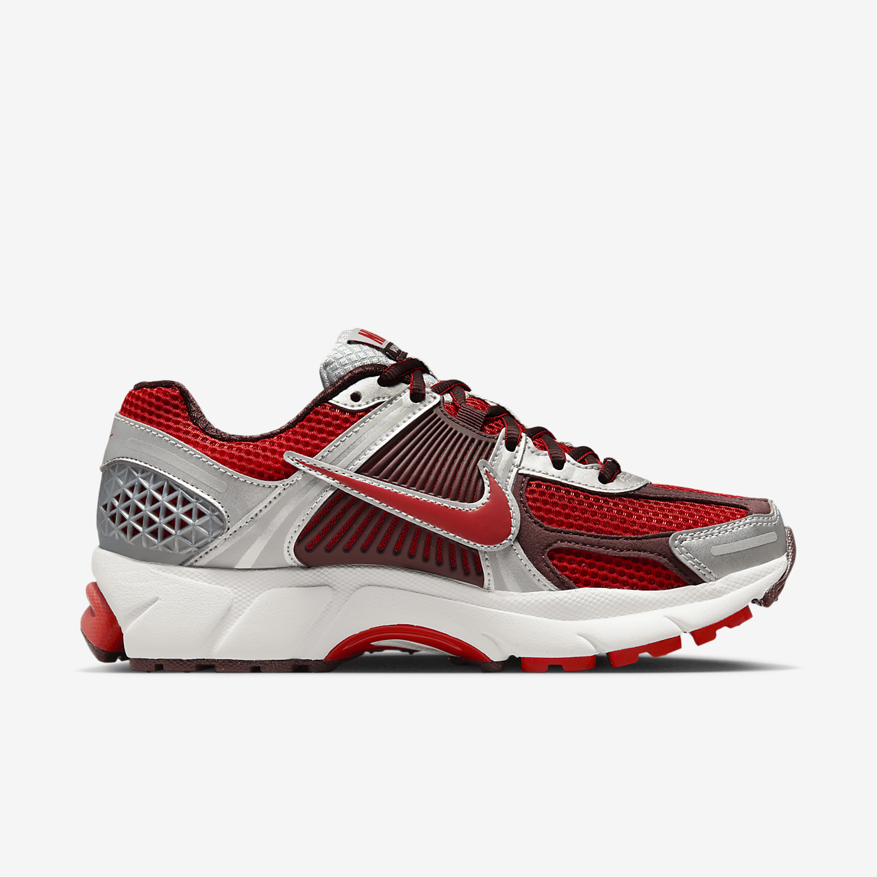 Nike Vomero sneaker Mystic Red/Metallic Platinum/Reflect Silver/Mystic Red