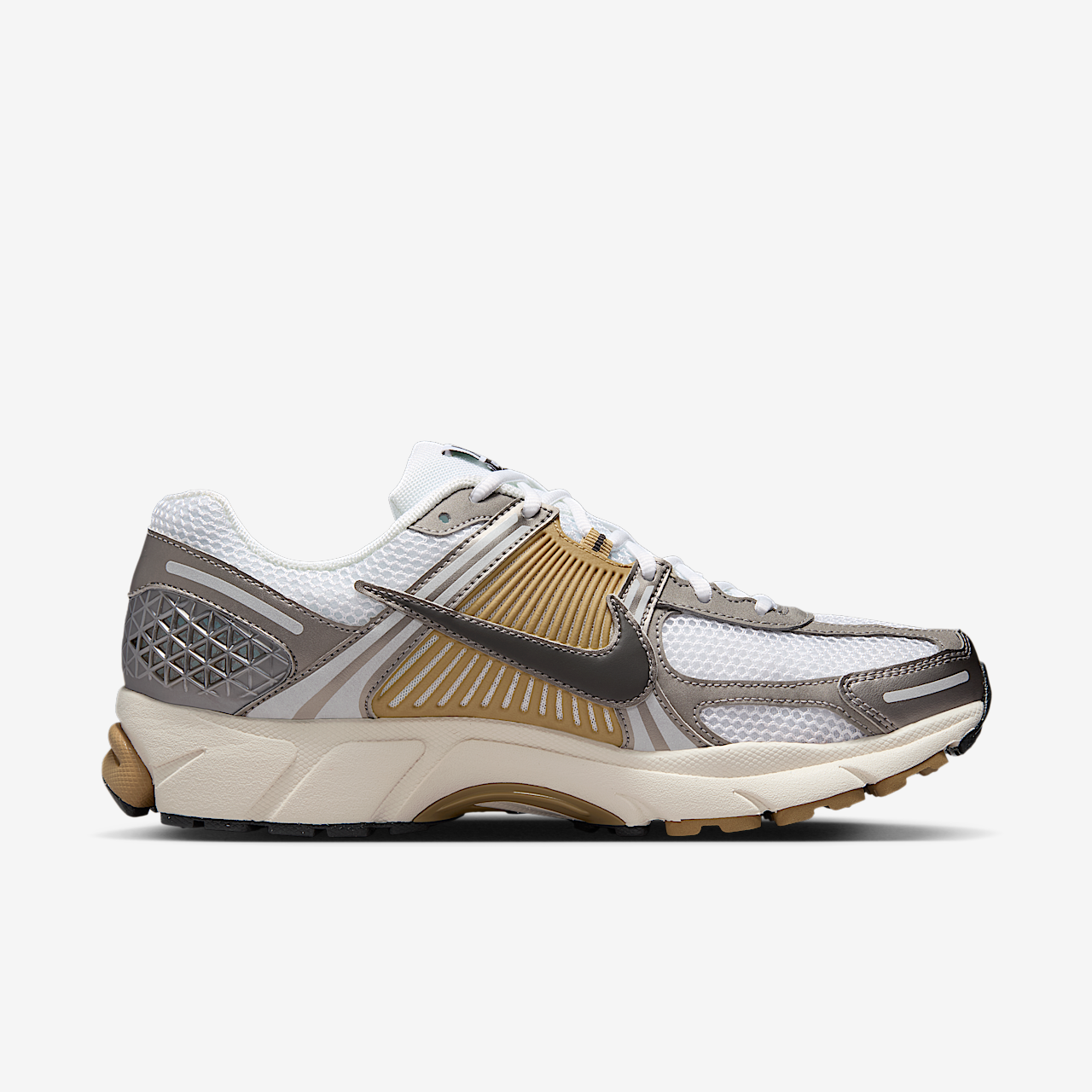 Nike Vomero sneaker Metallic Pewter/Parachute Beige/Wit/Medium Ash