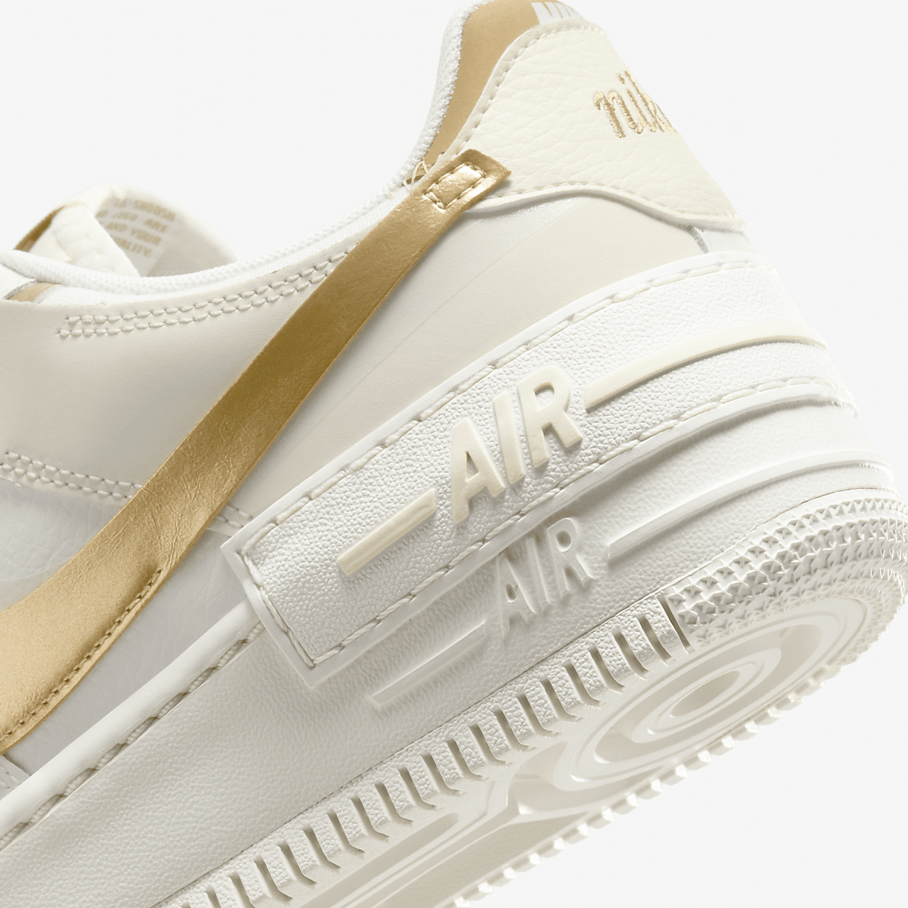 Nike Air Force 1 sneaker Sail/Coconut Milk/Metallic Gold