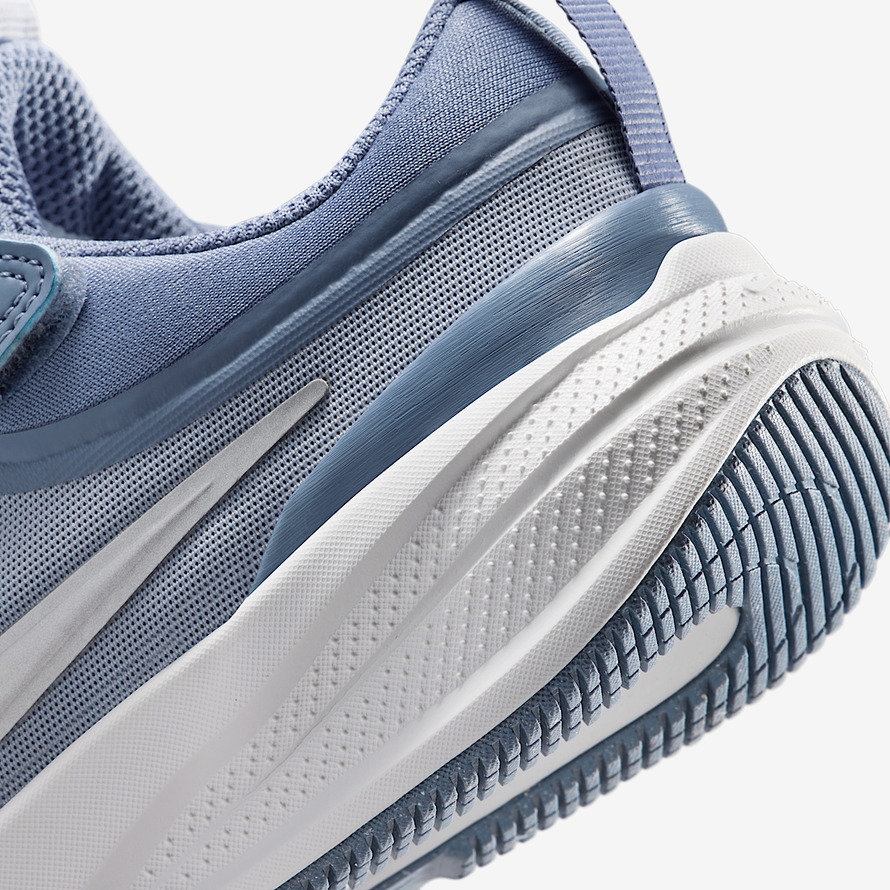 Nike  sneaker World Indigo/Ghost/Platinum Tint/Metallic Silver