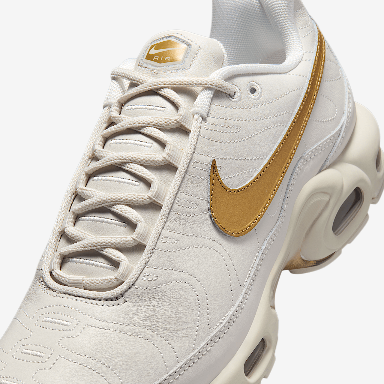 Nike Air Max Plus sneaker Phantom/Metallic Gold