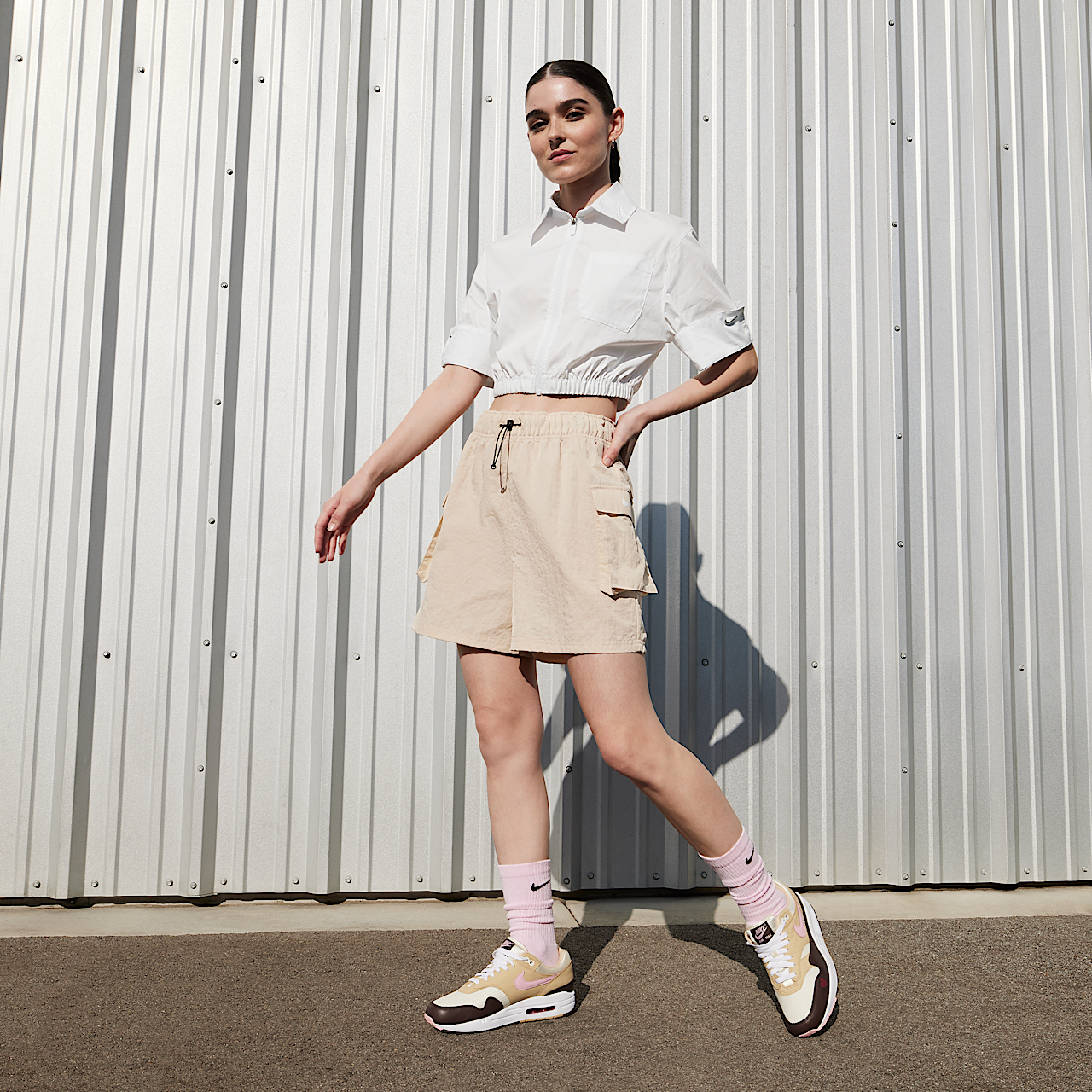 Nike Air Max 1 sneaker Sesame/Coconut Milk/Baroque Brown/Medium Soft Pink