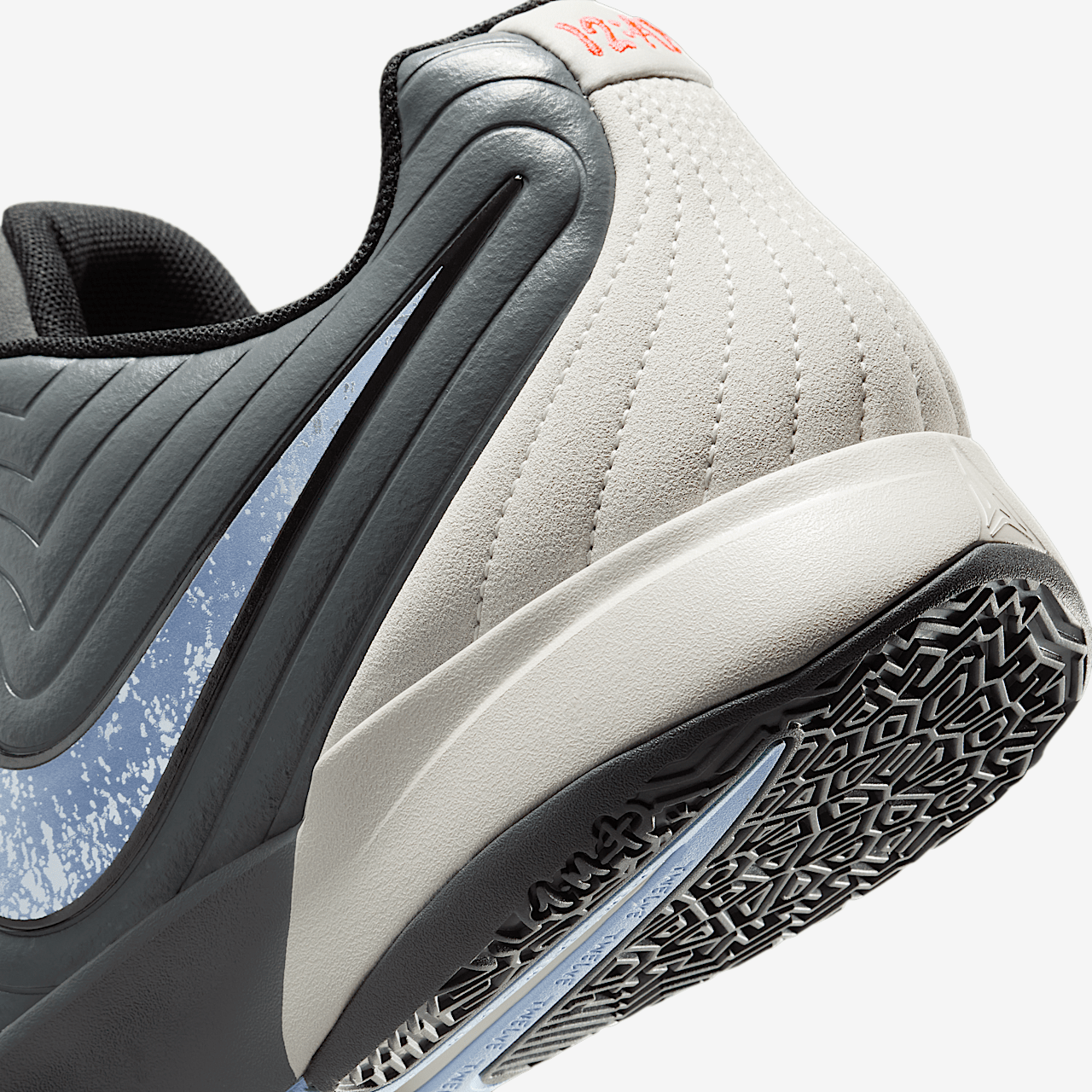 Nike  sneaker Iron Grey/Light Bone/Bright Crimson/Cobalt Bliss