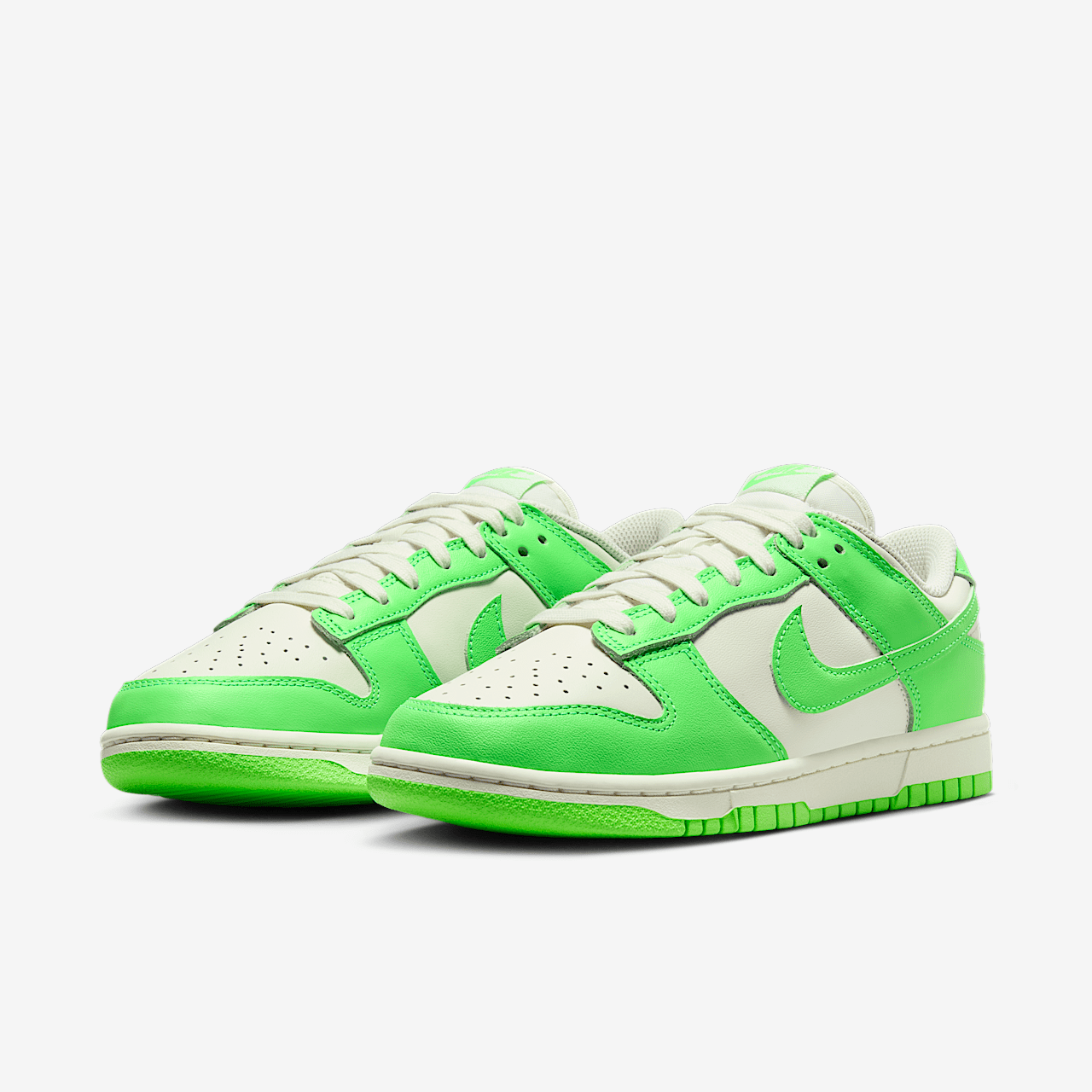 Nike Dunk Low sneaker Sail/Green Strike