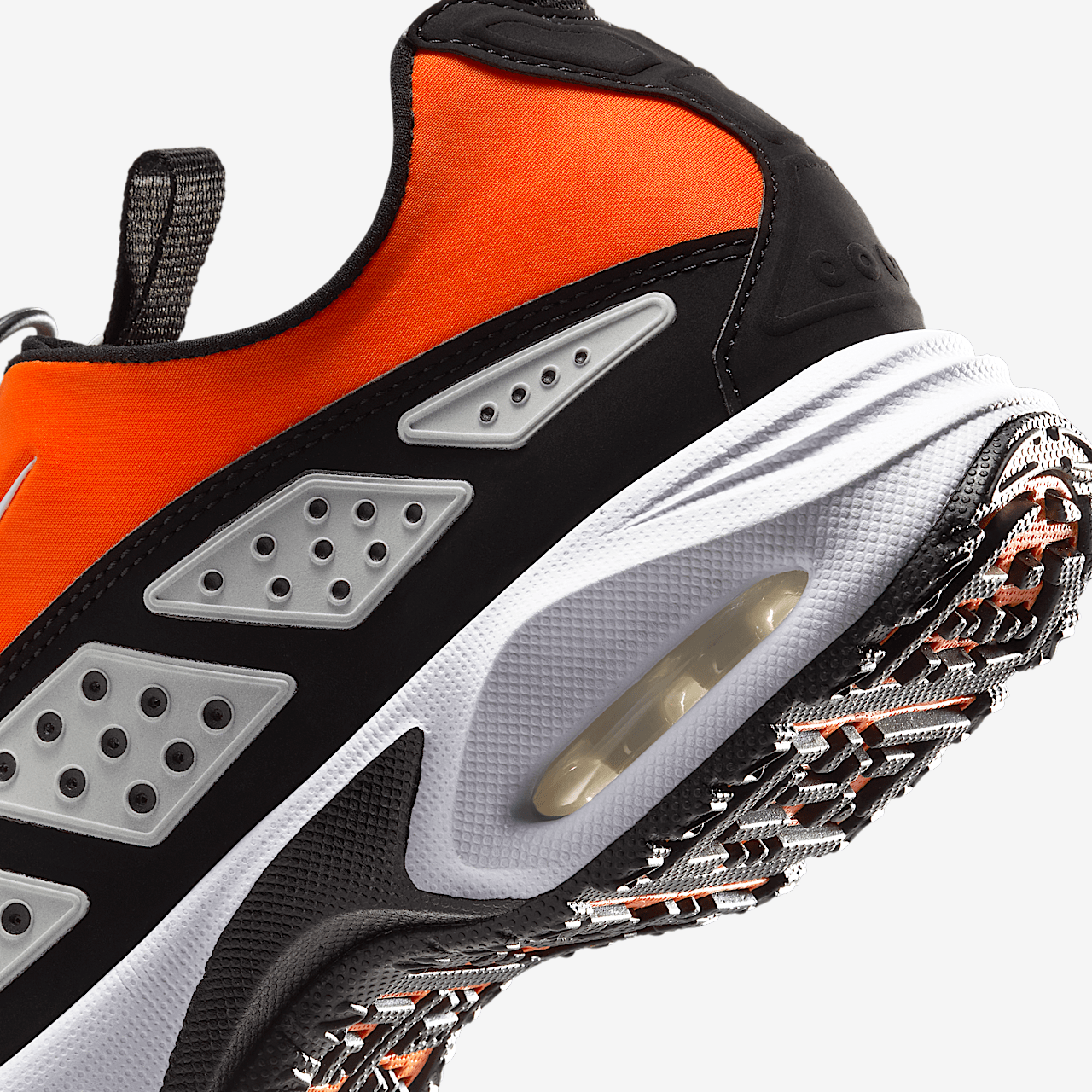 Nike Air Max SNDR sneaker Safety Orange/Zwart/Silver/Wit