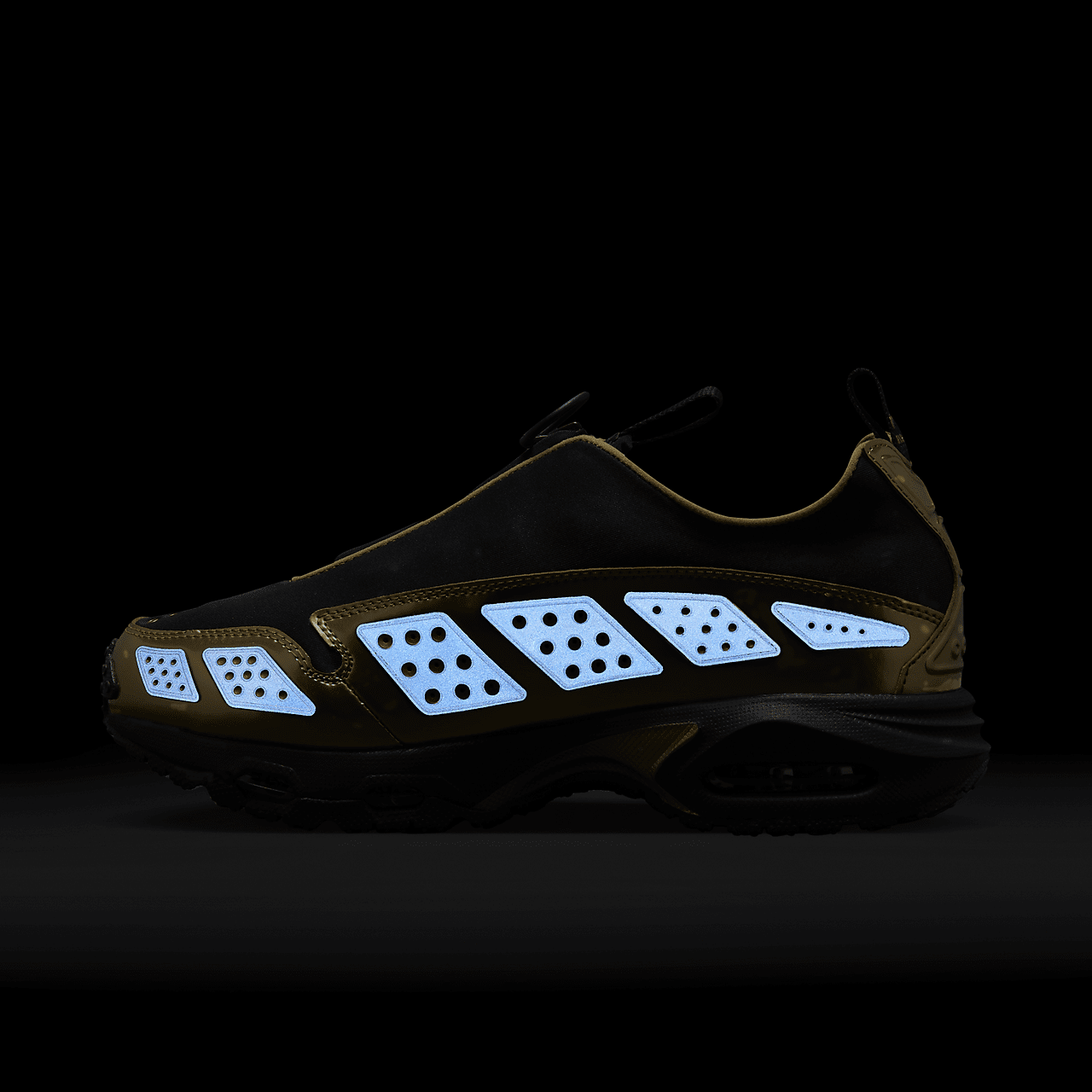 Nike Air Max SNDR sneaker Zwart/Zwart/Dark Smoke Grey/Metallic Gold