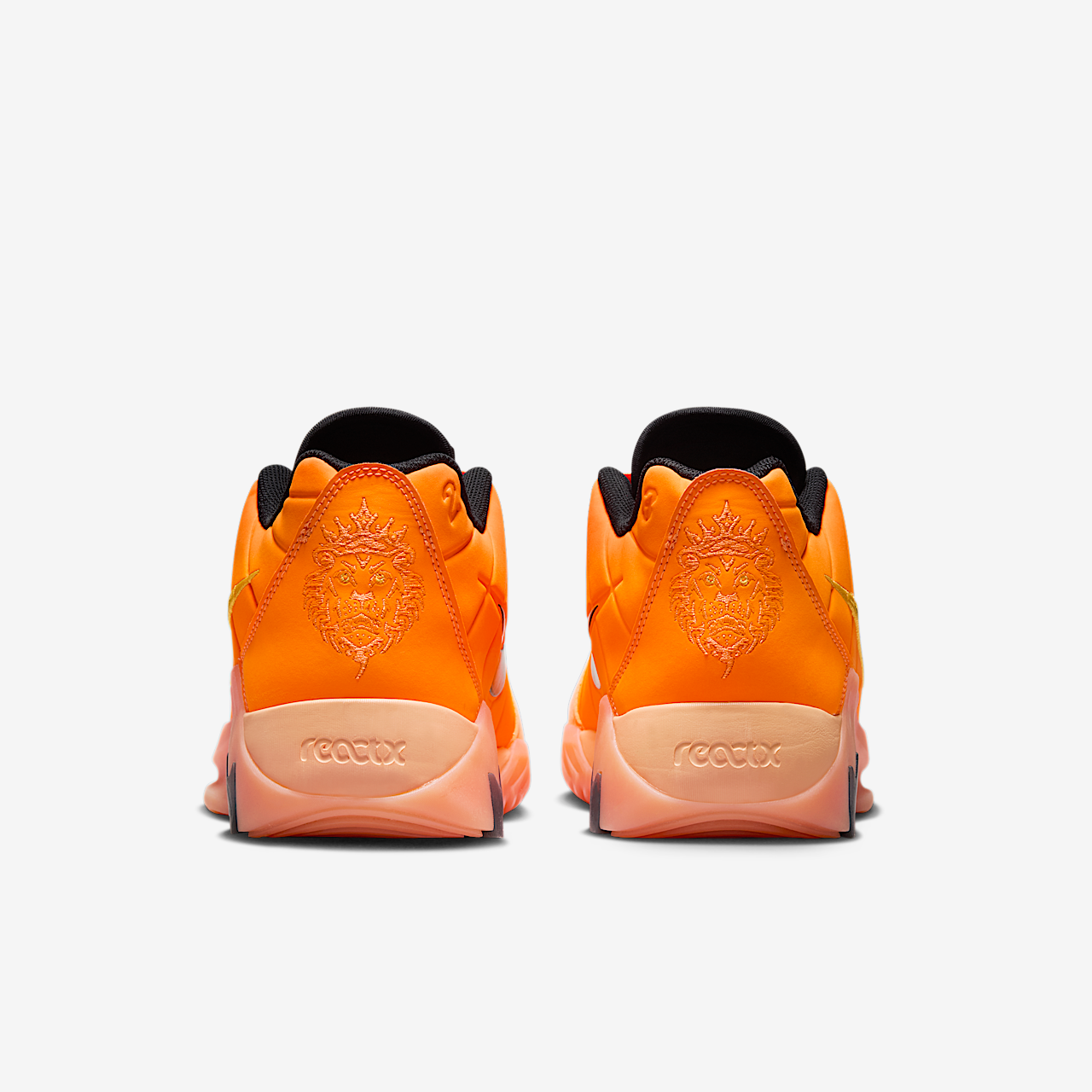 Nike LeBron sneaker Total Orange/Orange Chalk/Sundial/Zwart