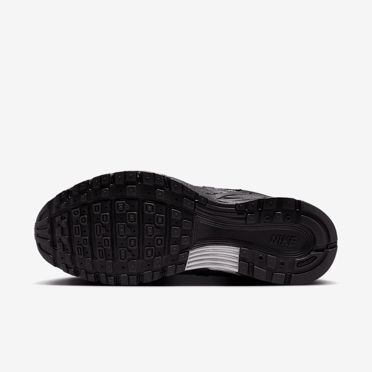 Nike P-6000 sneaker Off Noir/Metallic Silver