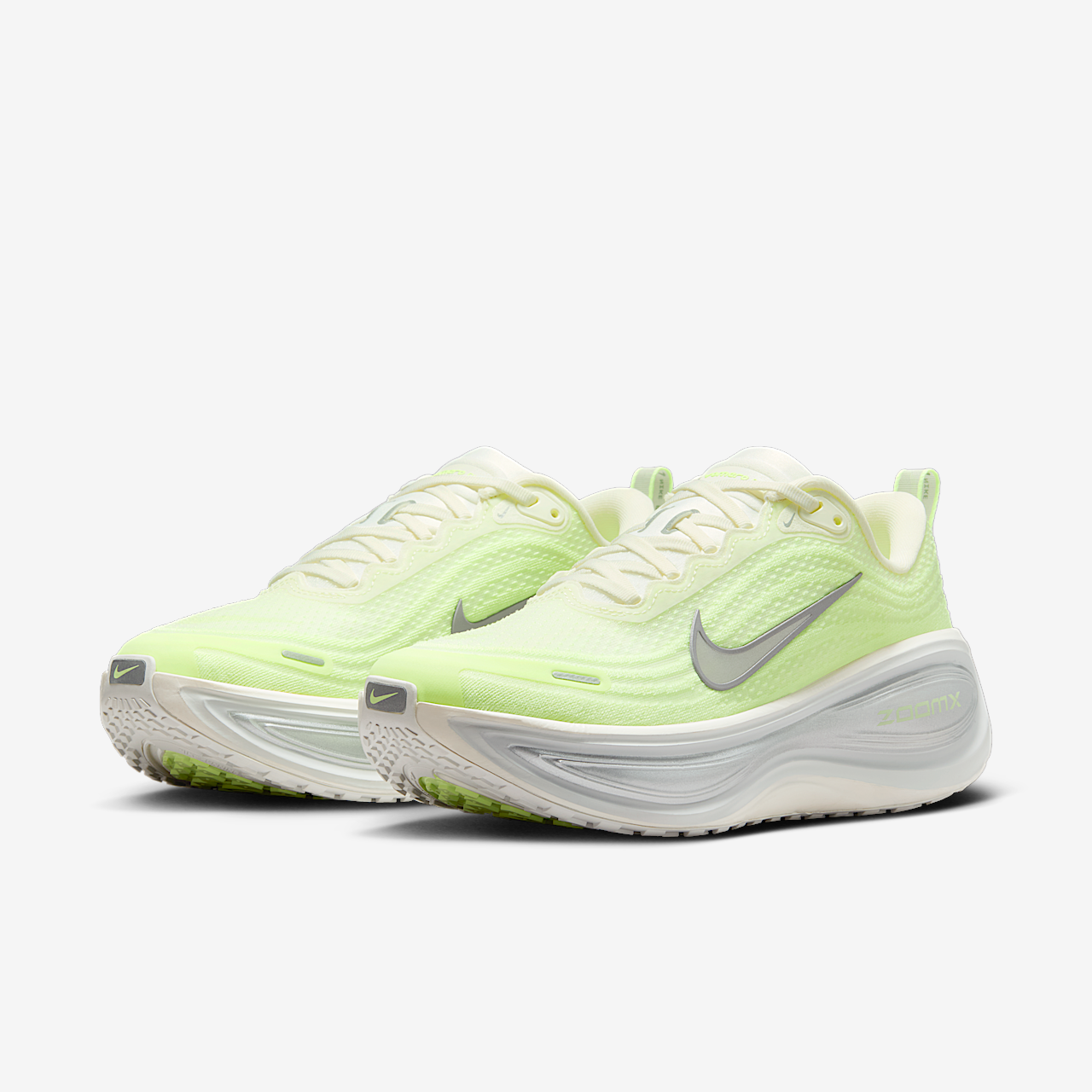 Nike Vomero sneaker Sail/Barely Volt/Pure Platinum/Metallic Silver