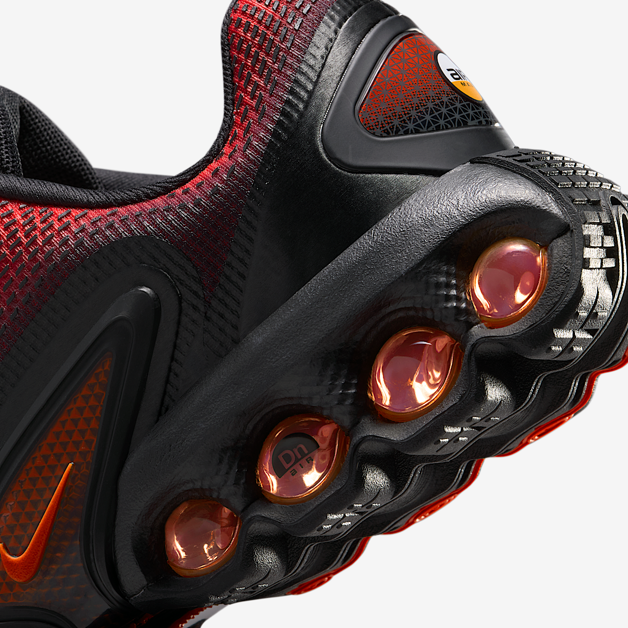 Nike Air Max DN sneaker Zwart/University Red/Total Orange/Bright Crimson