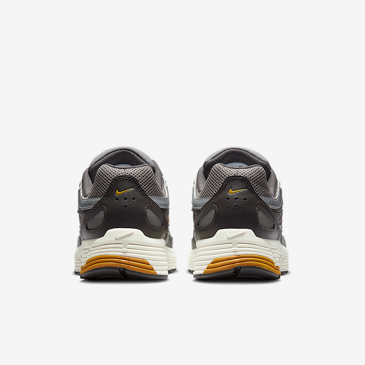 Nike P-6000 sneaker Medium Ash/Flat Pewter/Wit/Desert Ochre