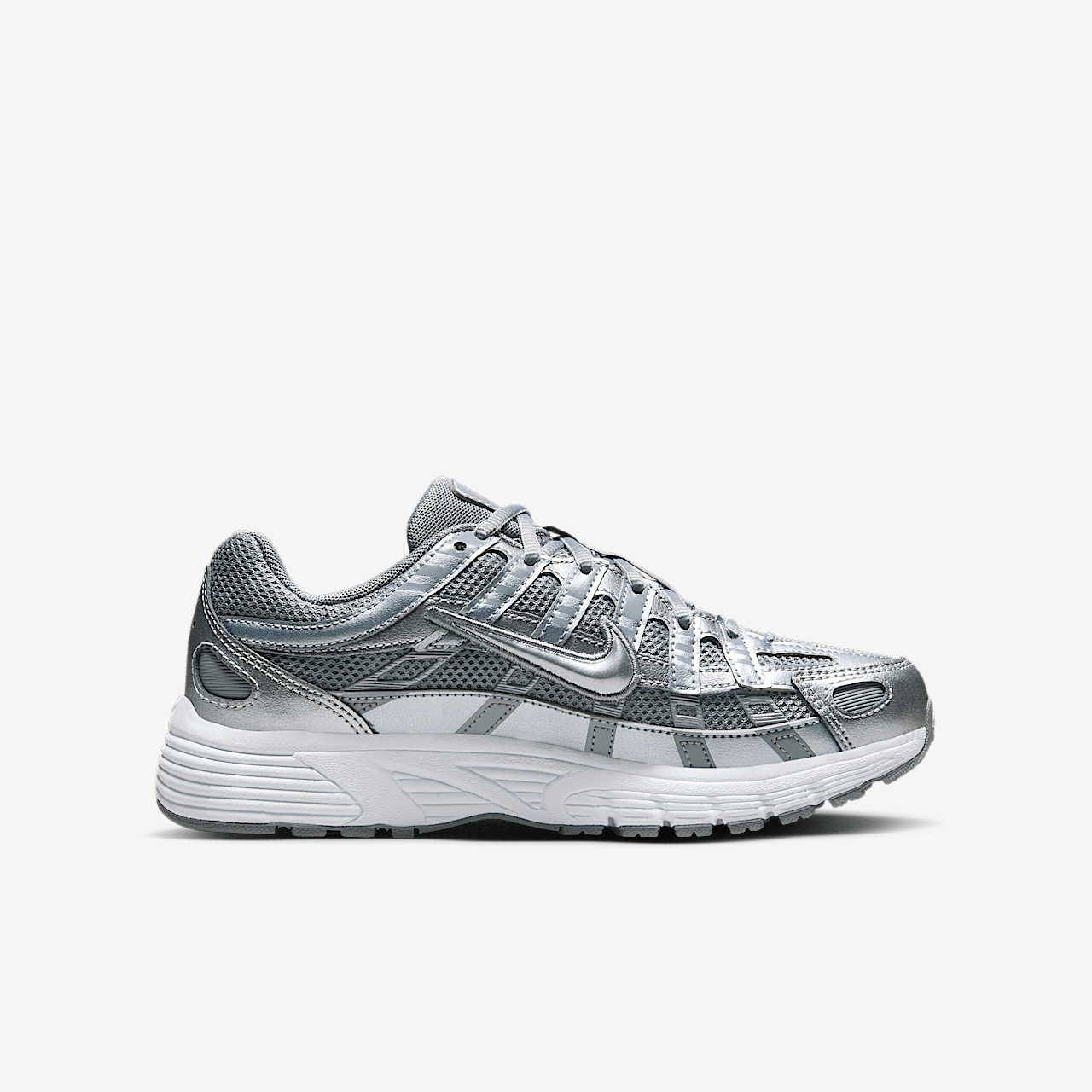 Nike P-6000 sneaker Metallic Cool Grey/Wit/Wolf Grey/Cool Grey